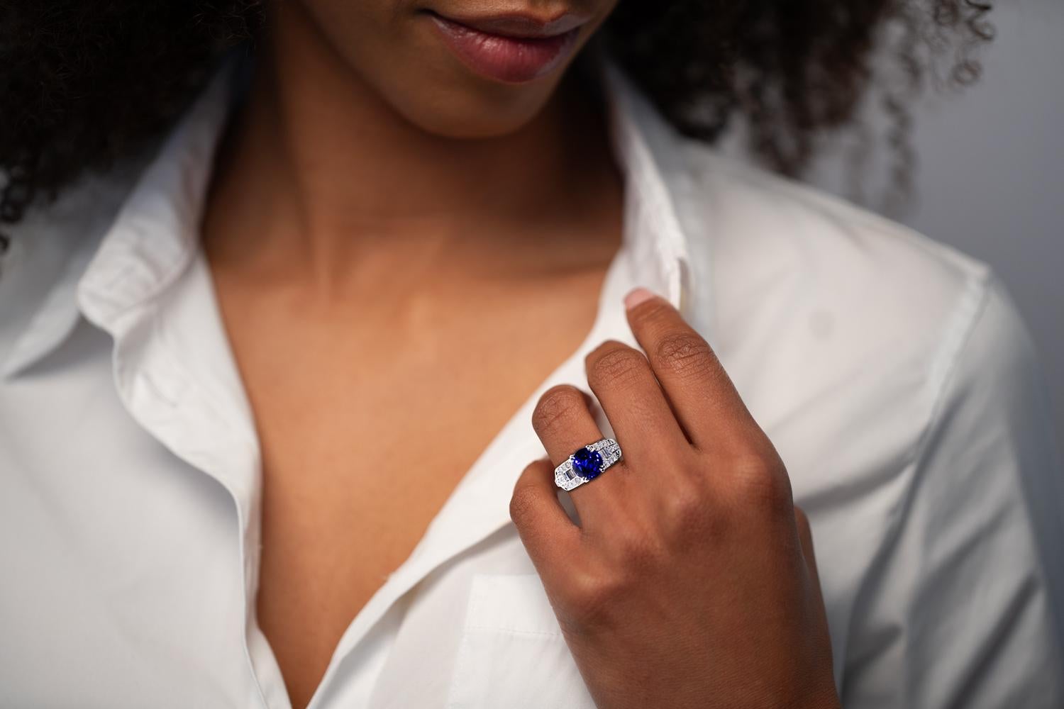 Bague diamant saphir bleu de Ceylan certifié AGL 4,032 carats naturel en vente 2