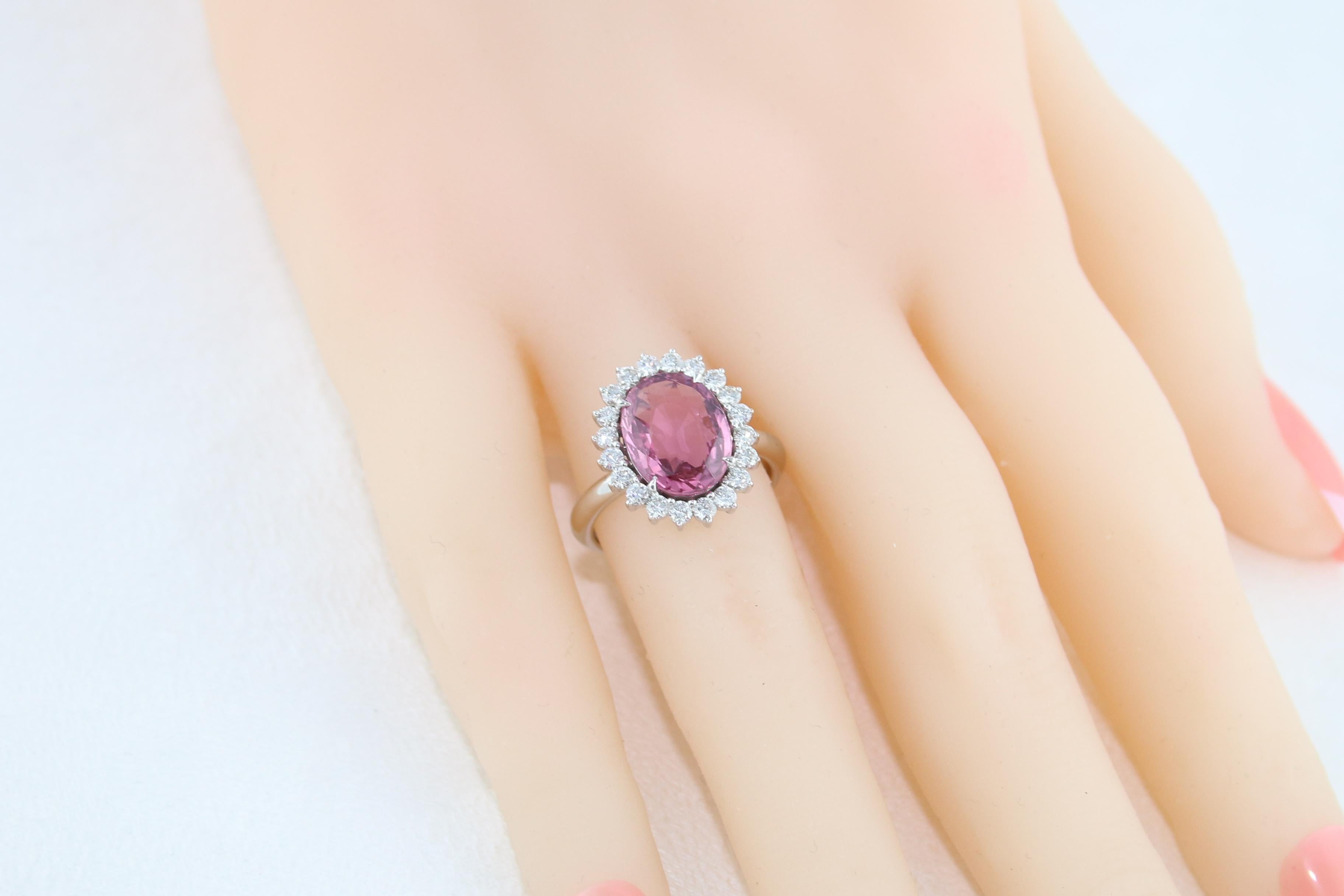 AGL Certified 4.06 Carat Oval Pink Sapphire Diamond Gold Ring For Sale 3