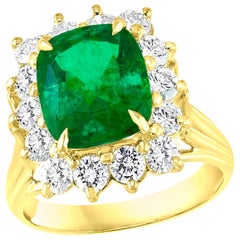 Bague en or 18 carats avec émeraude colombienne taille coussin et diamants certifiés AGL de 4,2 carats