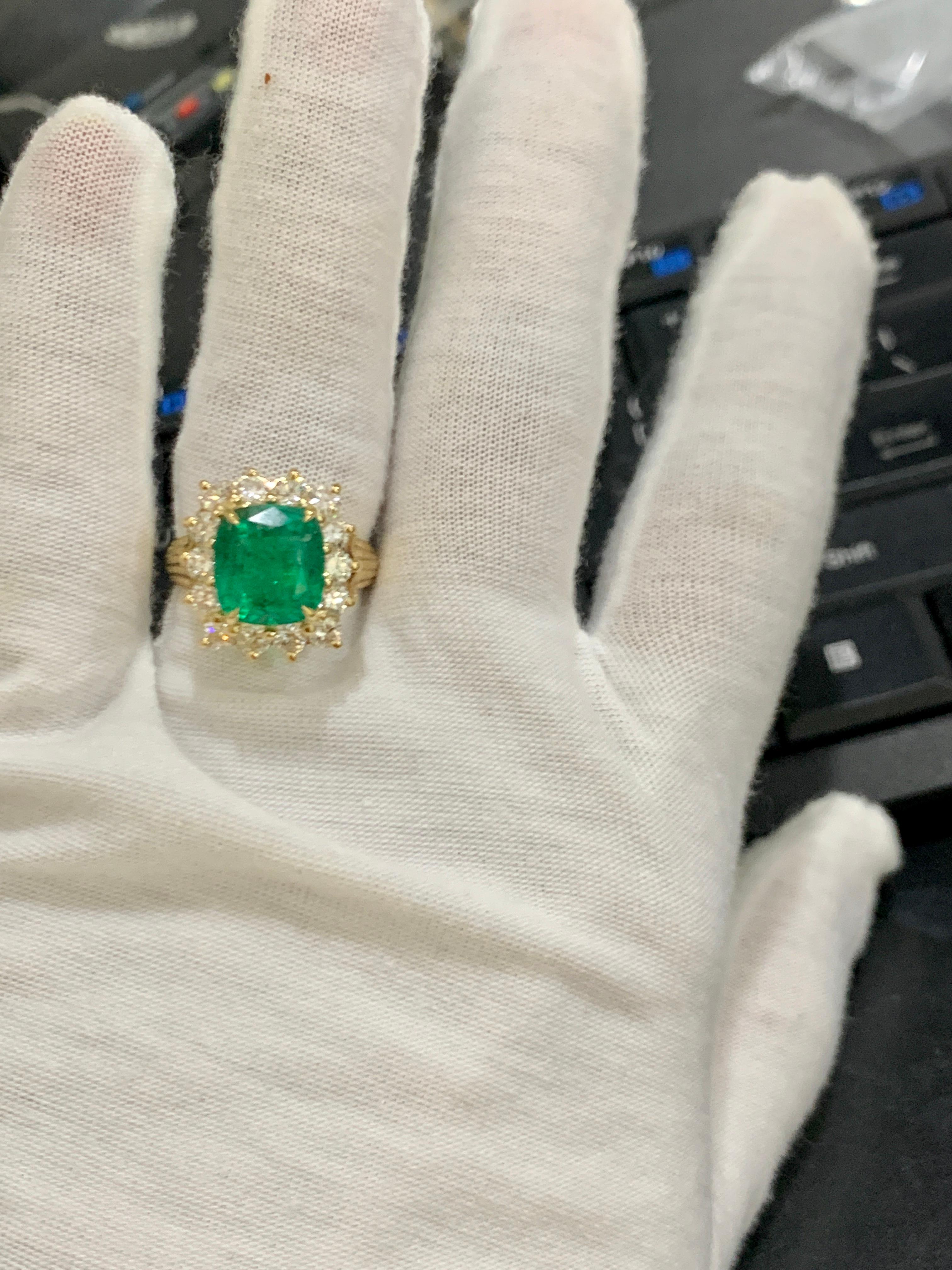 AGL Certified 4.2 Carat Cushion Cut Colombian Emerald & Diamond Ring 18K Y Gold For Sale 6