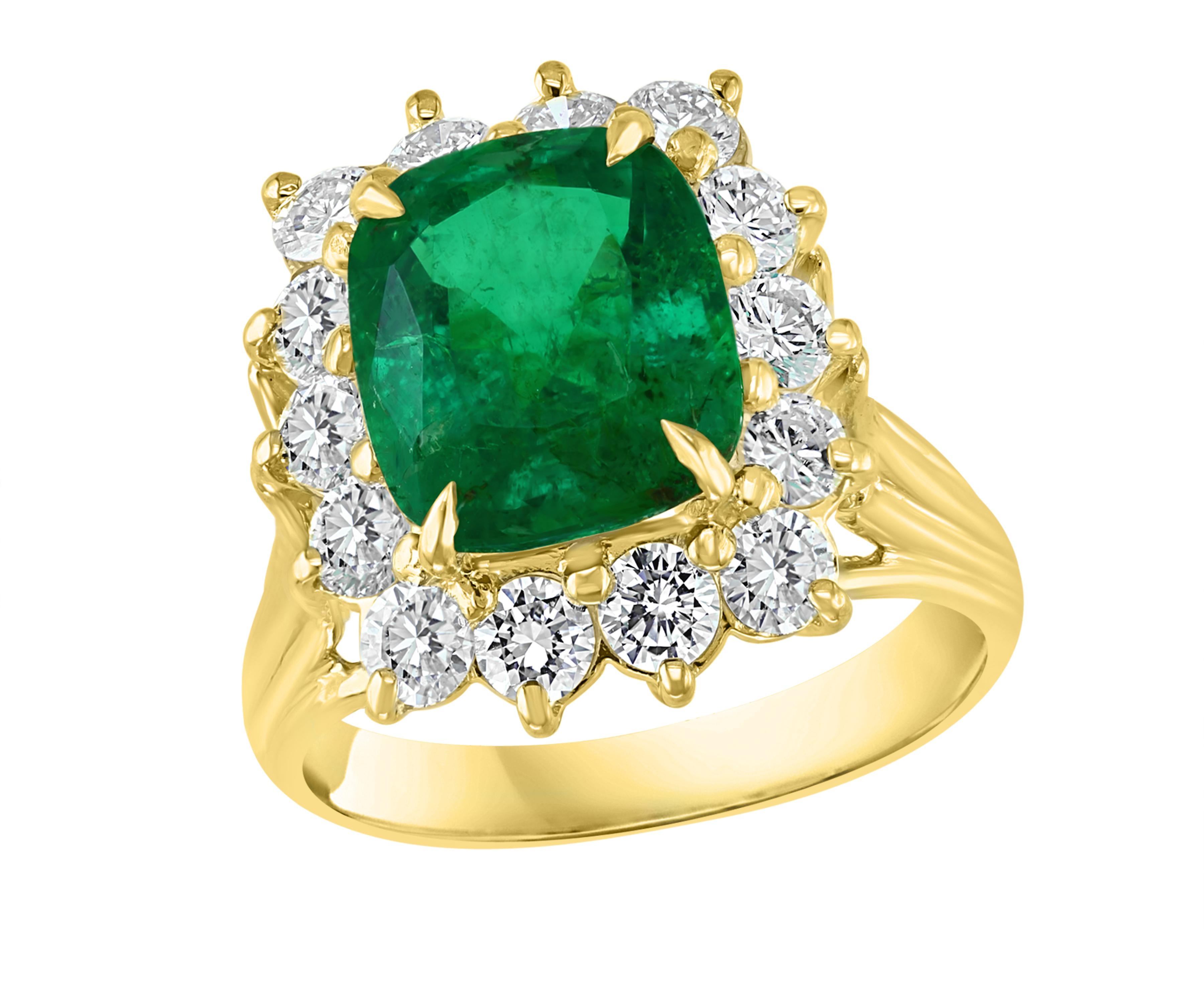 AGL Certified 4.2 Carat Cushion Cut Colombian Emerald & Diamond Ring 18K Y Gold For Sale 10