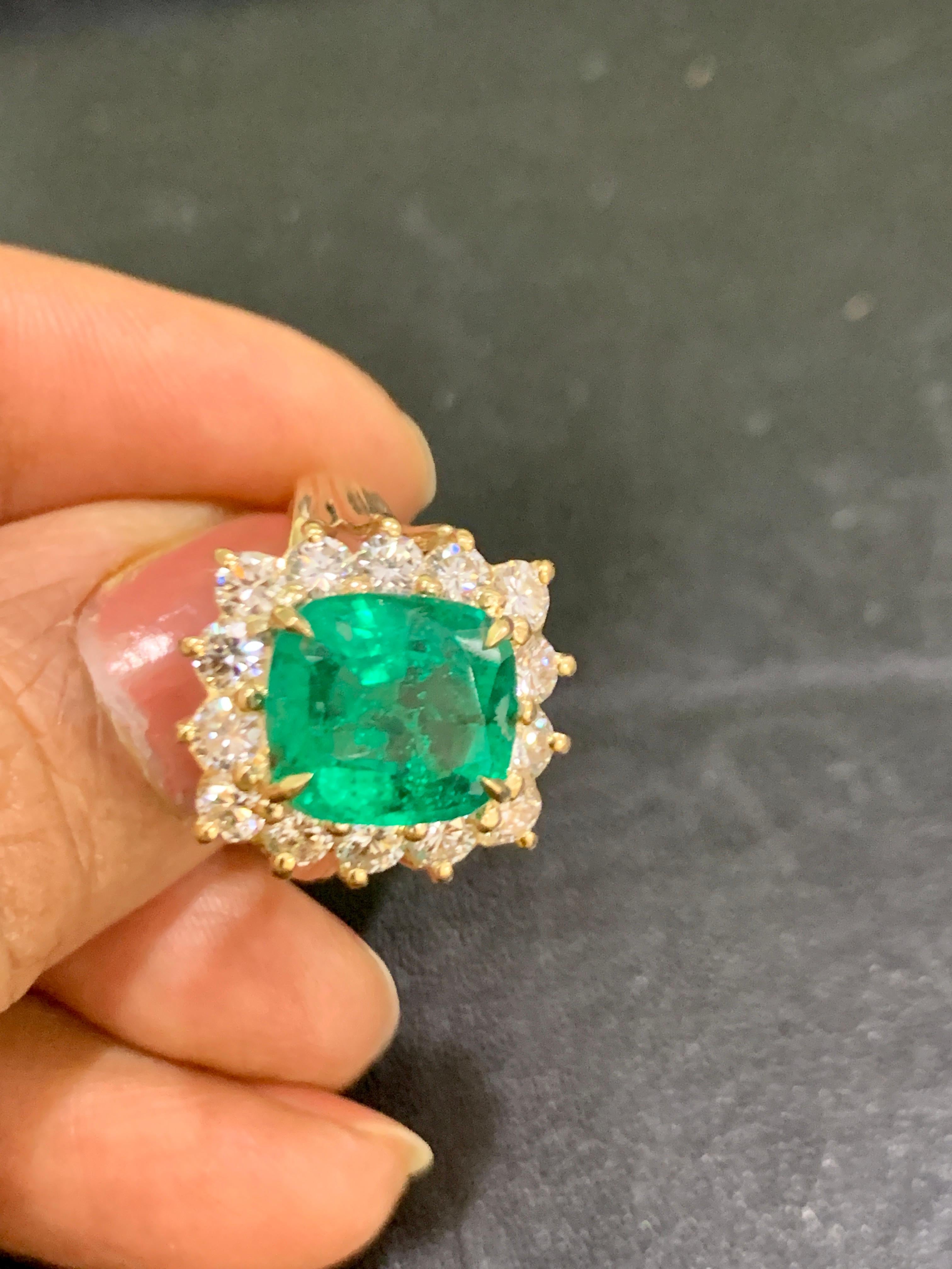 Women's AGL Certified 4.2 Carat Cushion Cut Colombian Emerald & Diamond Ring 18K Y Gold For Sale