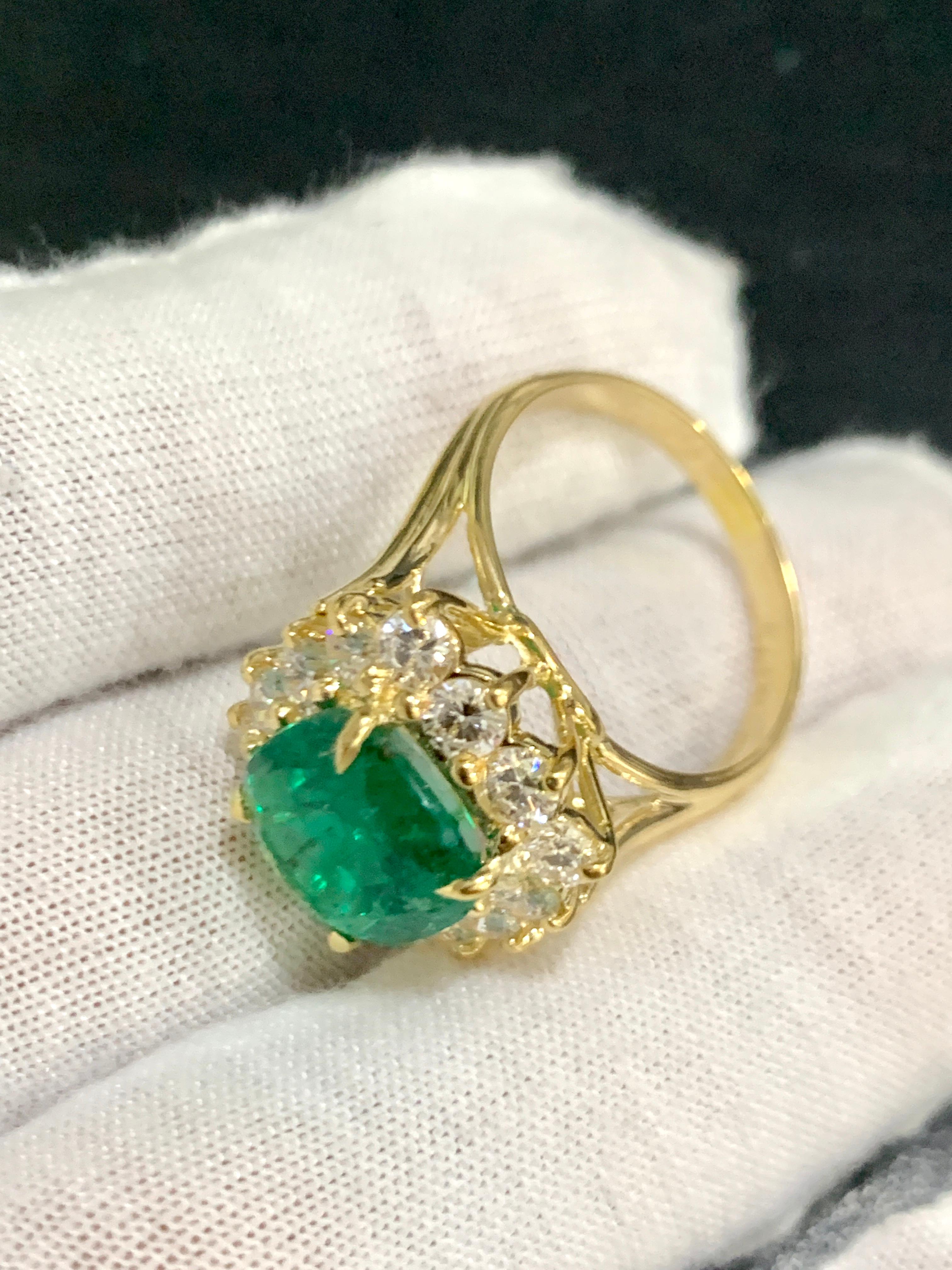 AGL Certified 4.2 Carat Cushion Cut Colombian Emerald & Diamond Ring 18K Y Gold For Sale 2