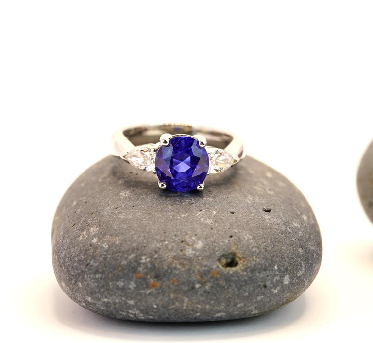 AGL Certified 4.21 Carats Burma Sapphire and Pear Shape Diamonds in Platinum In New Condition For Sale In Saint Louis, MO