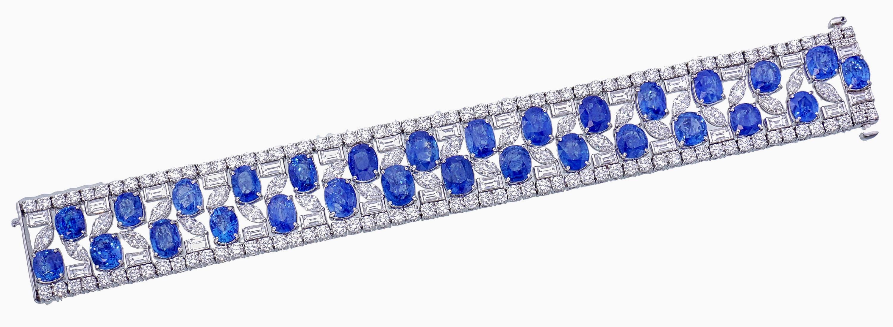 Moderne Bracelet certifié AGL de 43.80 carats de saphir bleu de Birmanie et de diamant en 18k WG en vente