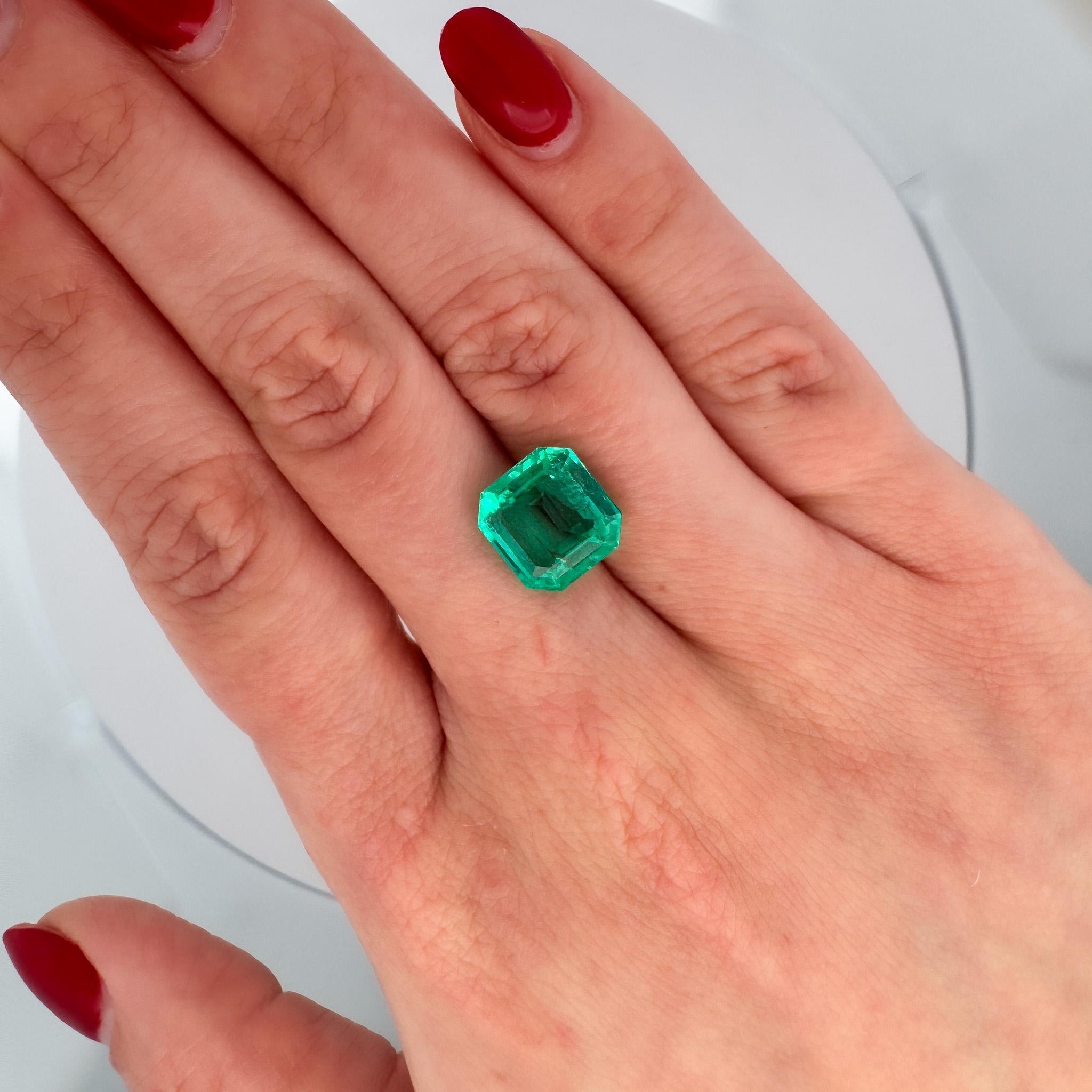 AGL-zertifizierter kolumbianischer Smaragd mit 4,45 Karat, loser Stein  Unbedeutendes Öl im Angebot 1