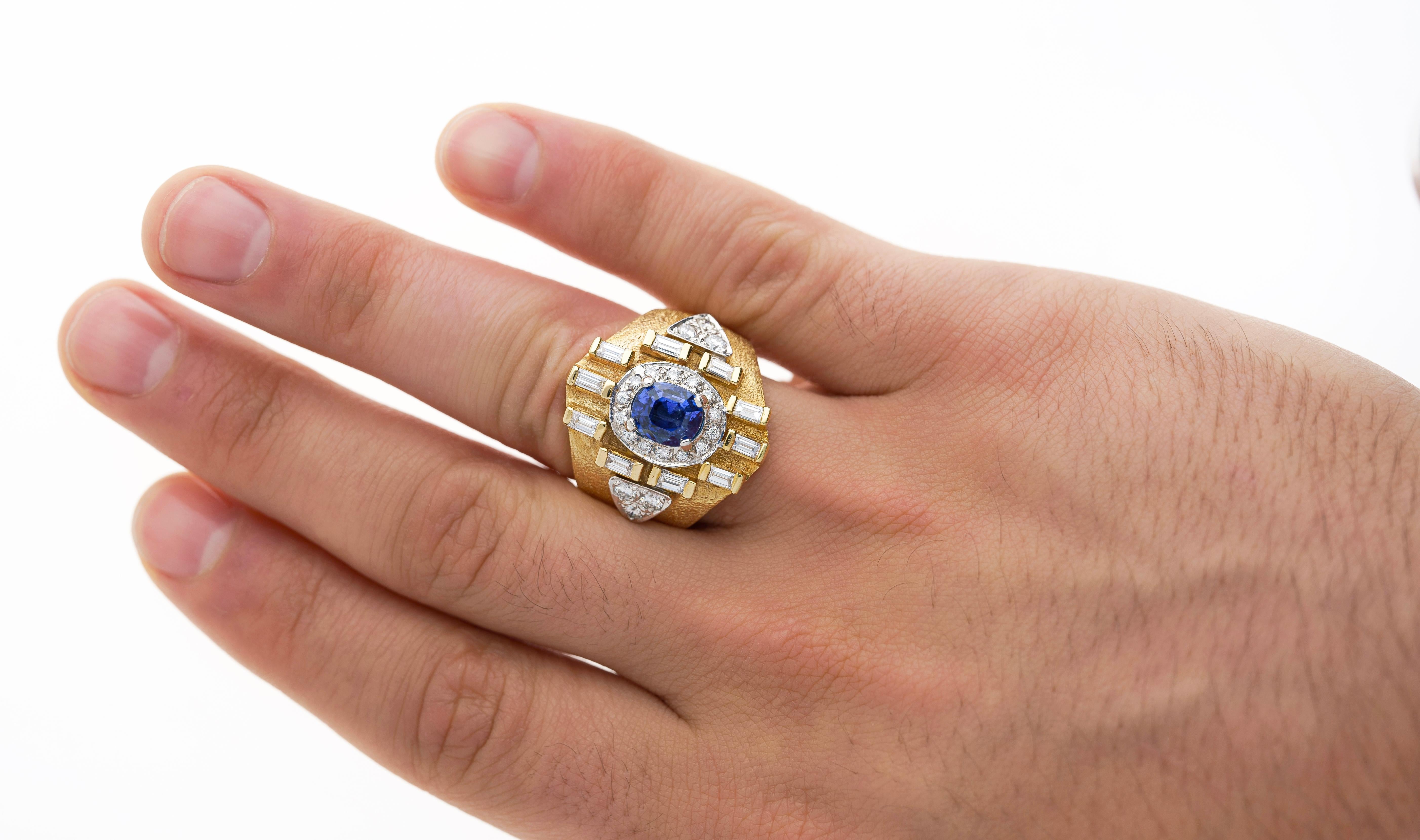 AGL Certified 4.5 Carat Blue Sapphire & Baguette Diamond Mens Matte Finish Ring For Sale 1