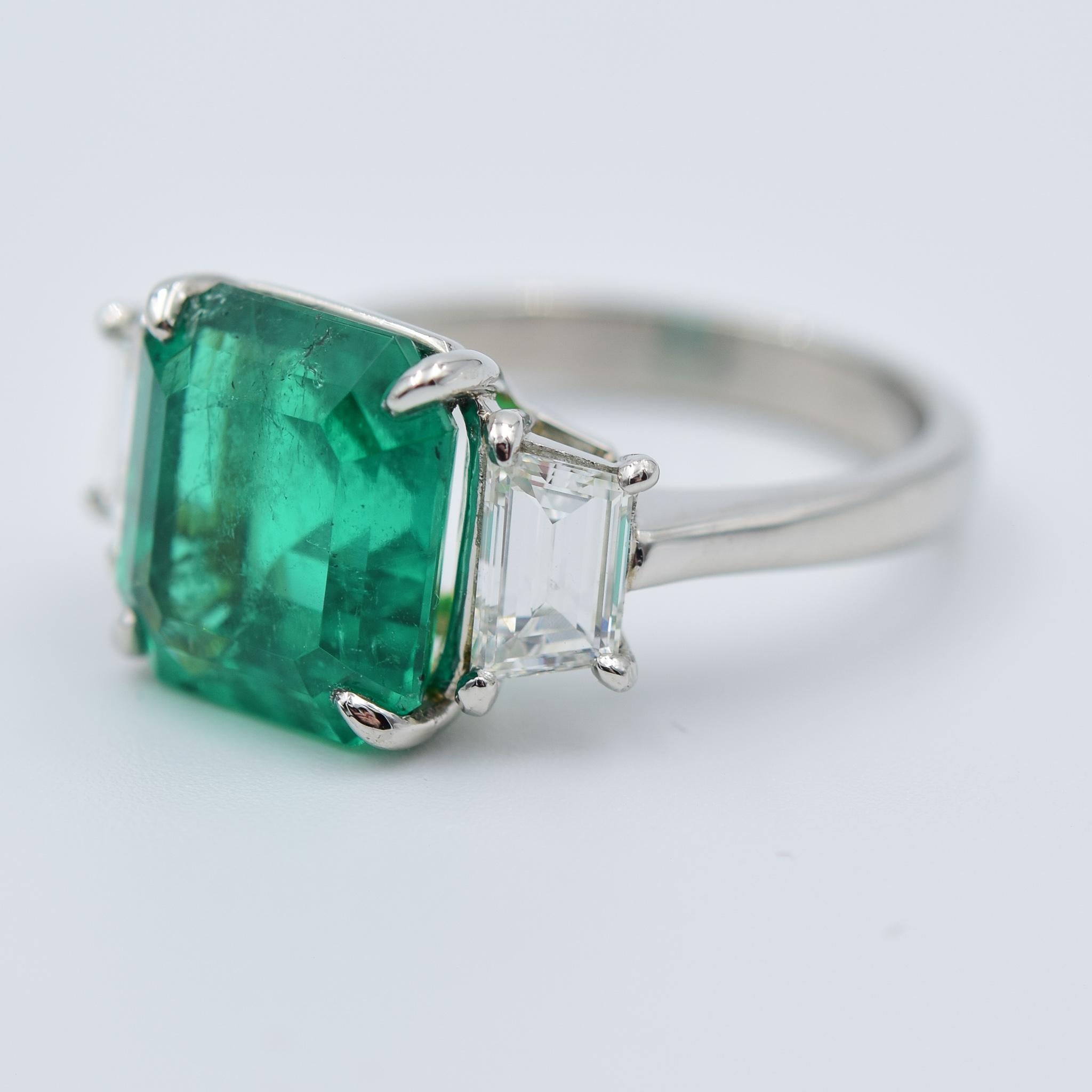 Emerald Cut AGL Certified 4.64 Carat Colombian Emerald Ring in Platinum w 0.96 Diamond ctw