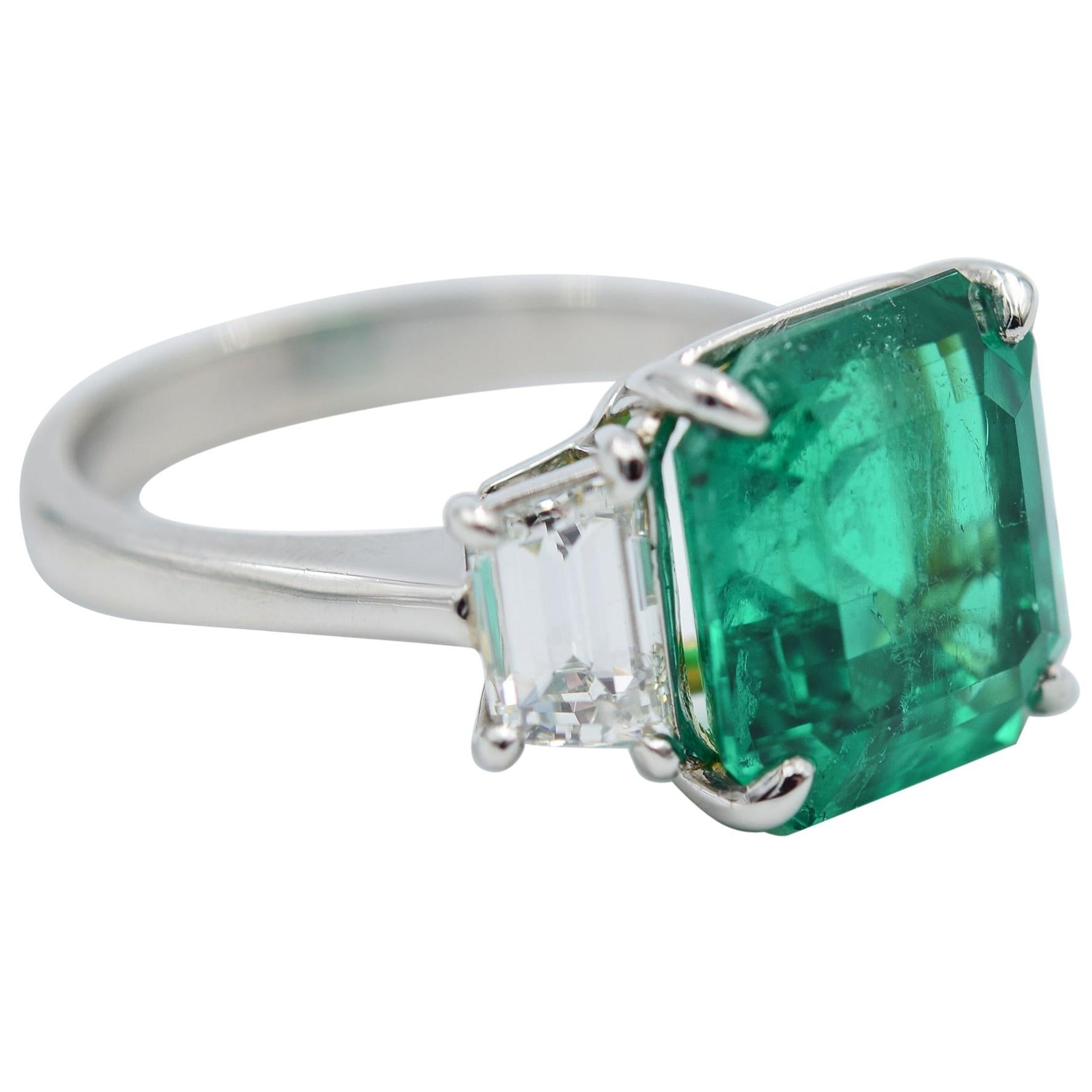AGL Certified 4.64 Carat Colombian Emerald Ring in Platinum w 0.96 Diamond ctw