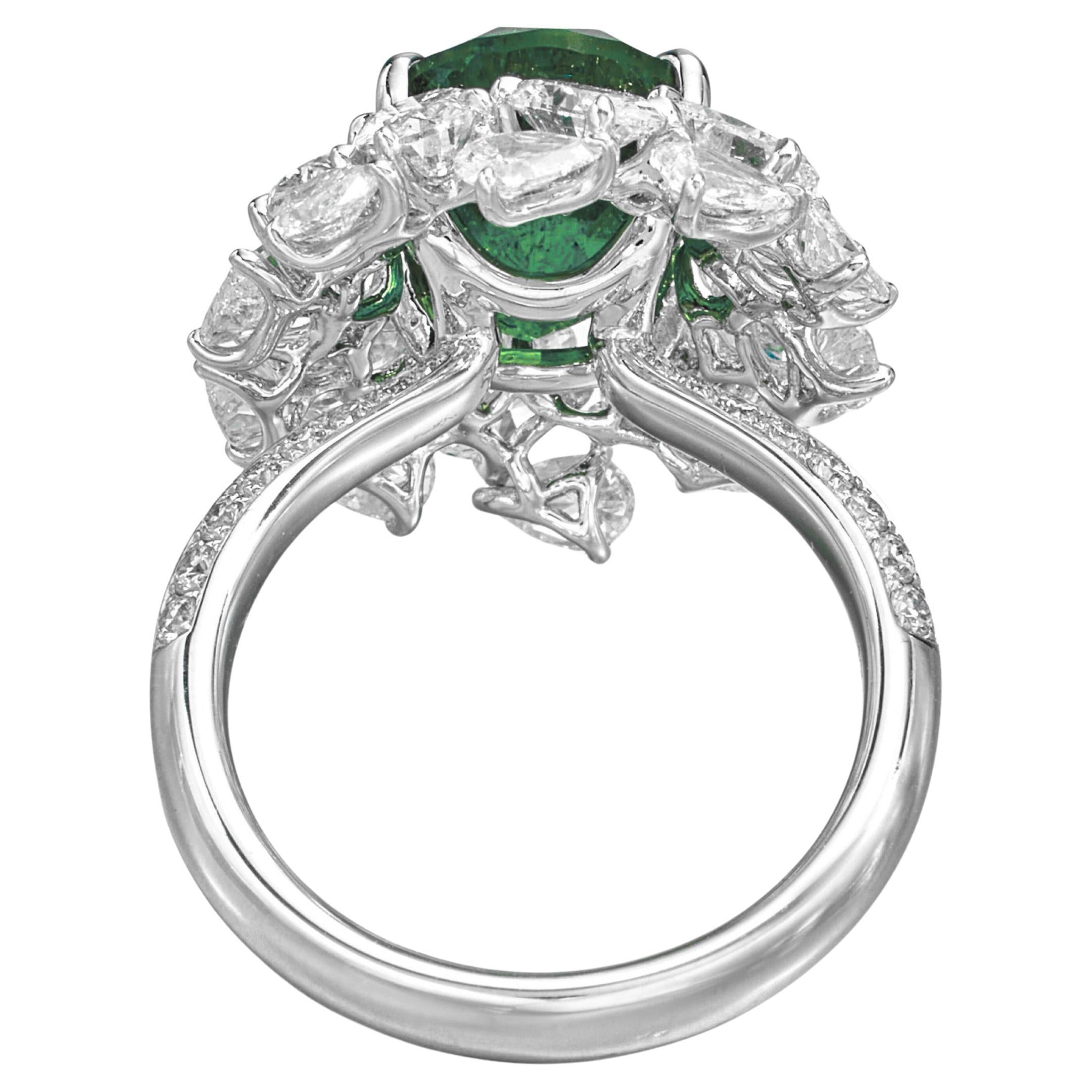 Wunderschöner 5,13 Karat lebhaft grüner sambischer Smaragd & Diamantring - AGL zertifiziert

Ein atemberaubendes Statement der Eleganz mit einem 5,13 Karat schweren, lebhaft grünen Smaragd sambischen Ursprungs, der von AGL zertifiziert und nur mit