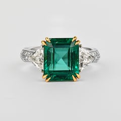 AGL Certified 5.31 Carat No Oil Emerald & Trillion Diamond 3 Stone Ring
