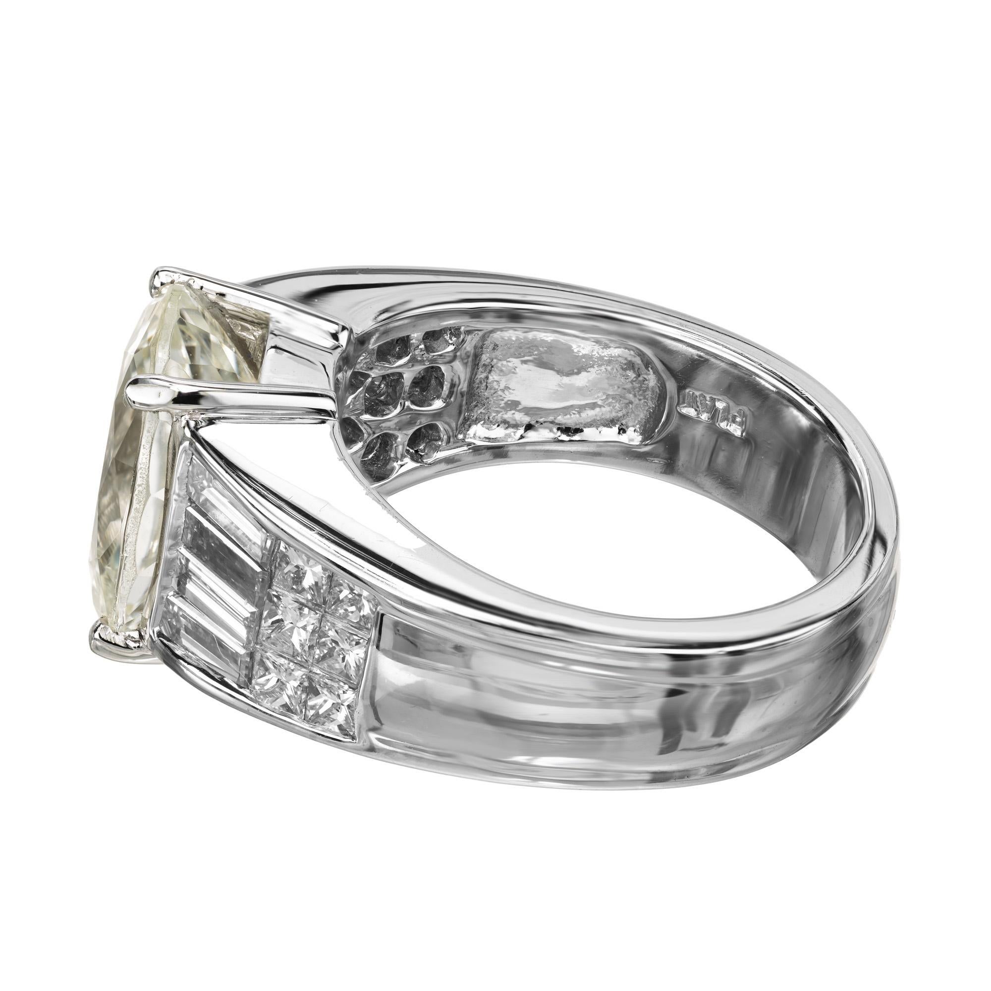 Bague de fiançailles en platine avec saphir ovale naturel certifié AGL de 5,89 carats et diamants en vente 2