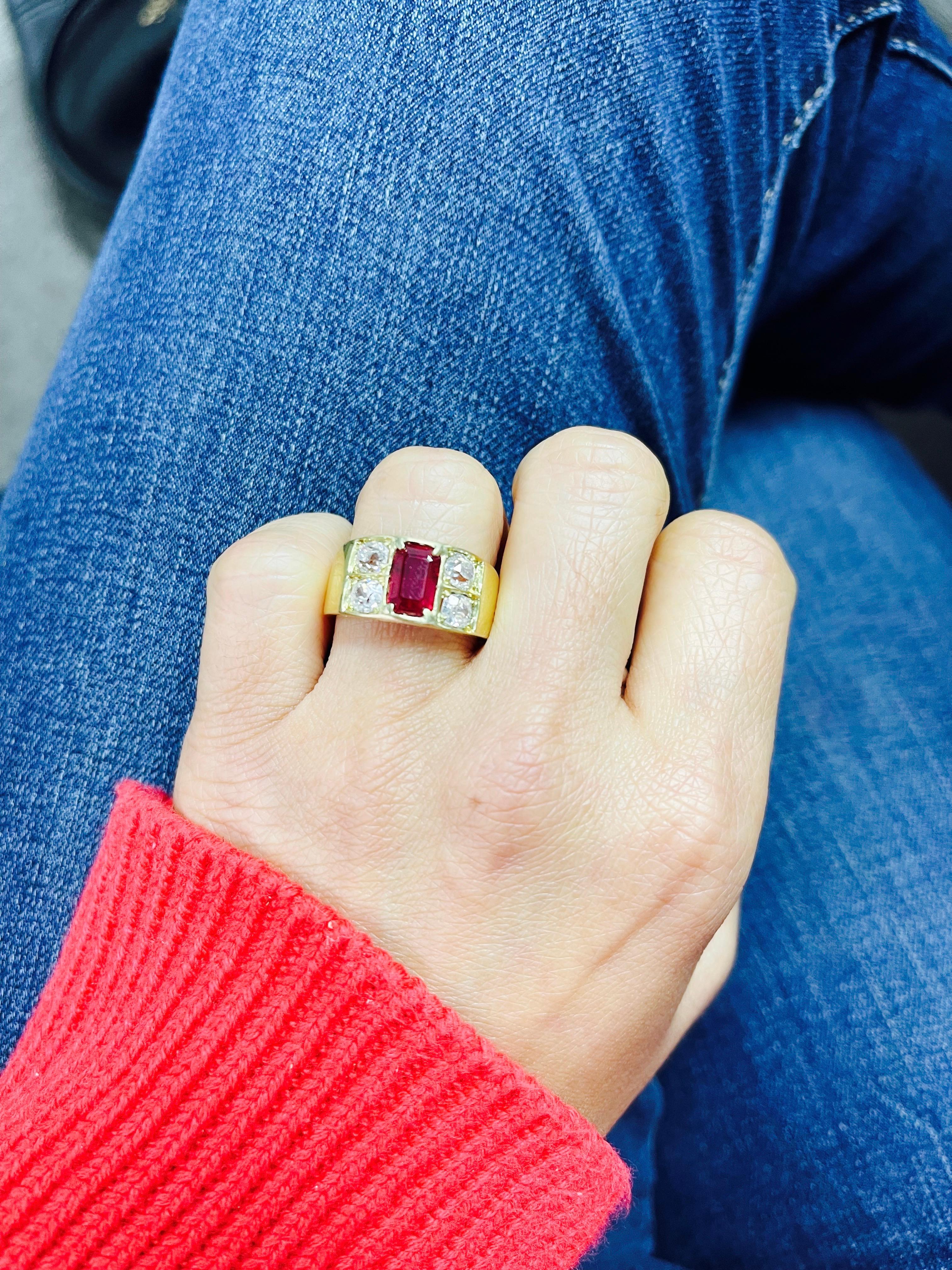AGL Certified Burma Heated Emerald Cut Ruby and Diamond Ring in 18K Yellow Gold For Sale 4