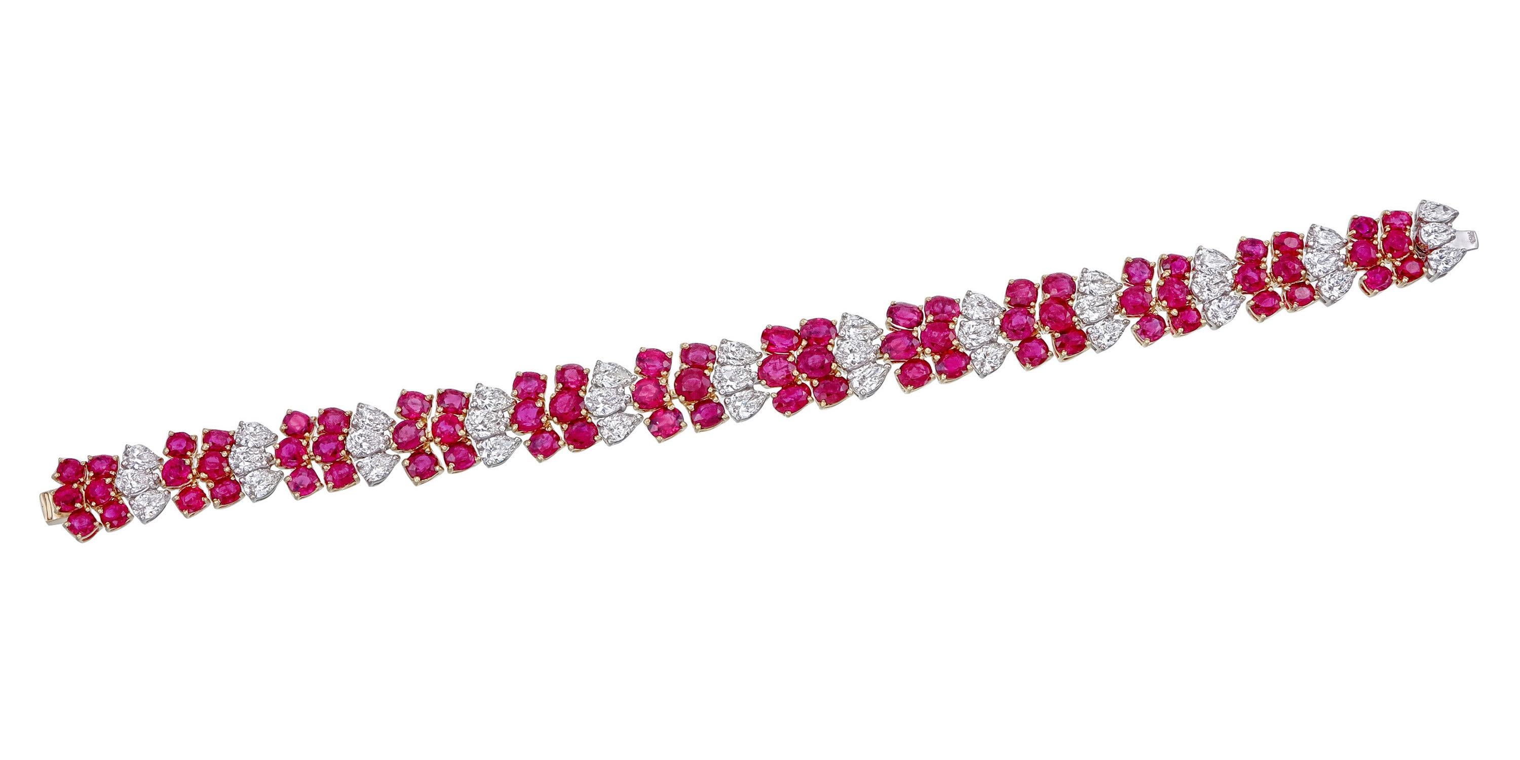 Rubino riscaldato birmano certificato AGL  Bracciale con diamanti e oro bianco 18 carati In condizioni Nuovo in vendita a Bangkok, TH