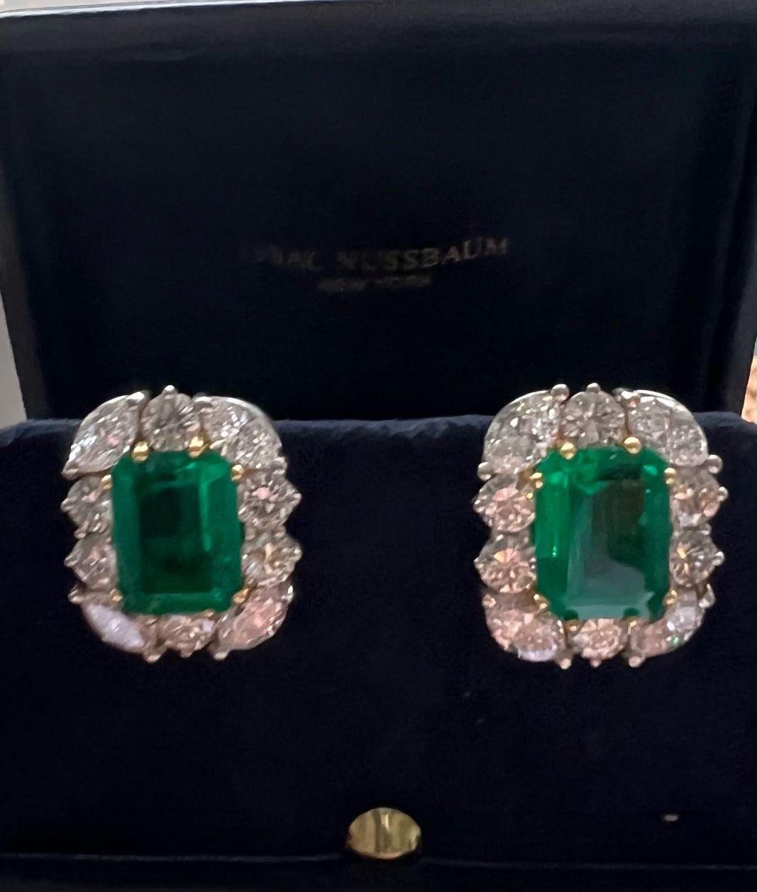 Green Emerald Gem Earrings. 
An incredible estate pair of Ear-Clips from a bygone era.
This sophisticated pair of earrings are set with two of the most amazing matching old mine emeralds. Displaying a deep clear pure green color  (no hint of blue