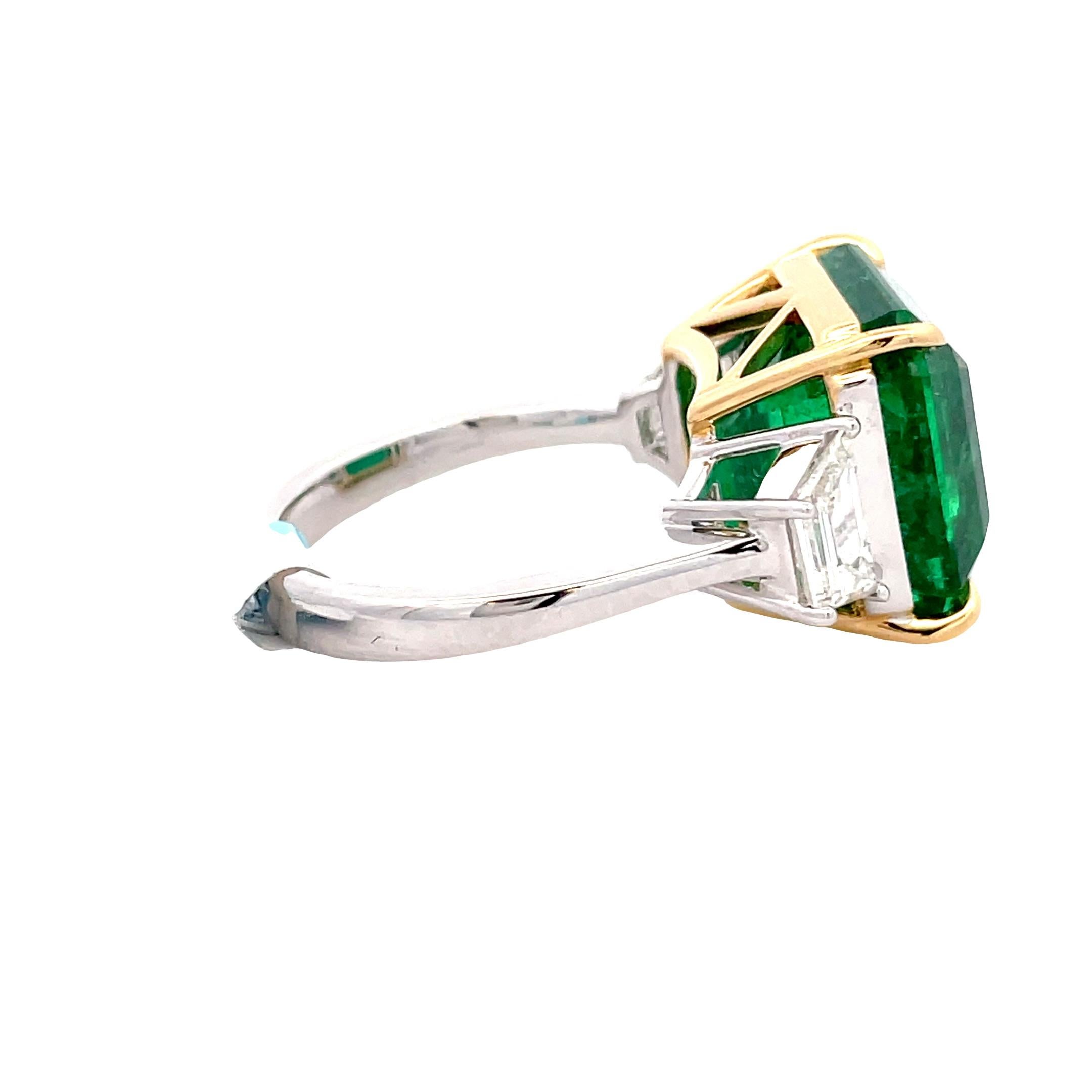 Octagon Cut AGL Certified EMERALD OCTAGON 13.14 CT WHITE DIAMOND TRAPEZ 1.18 CT 18kw Ring  For Sale