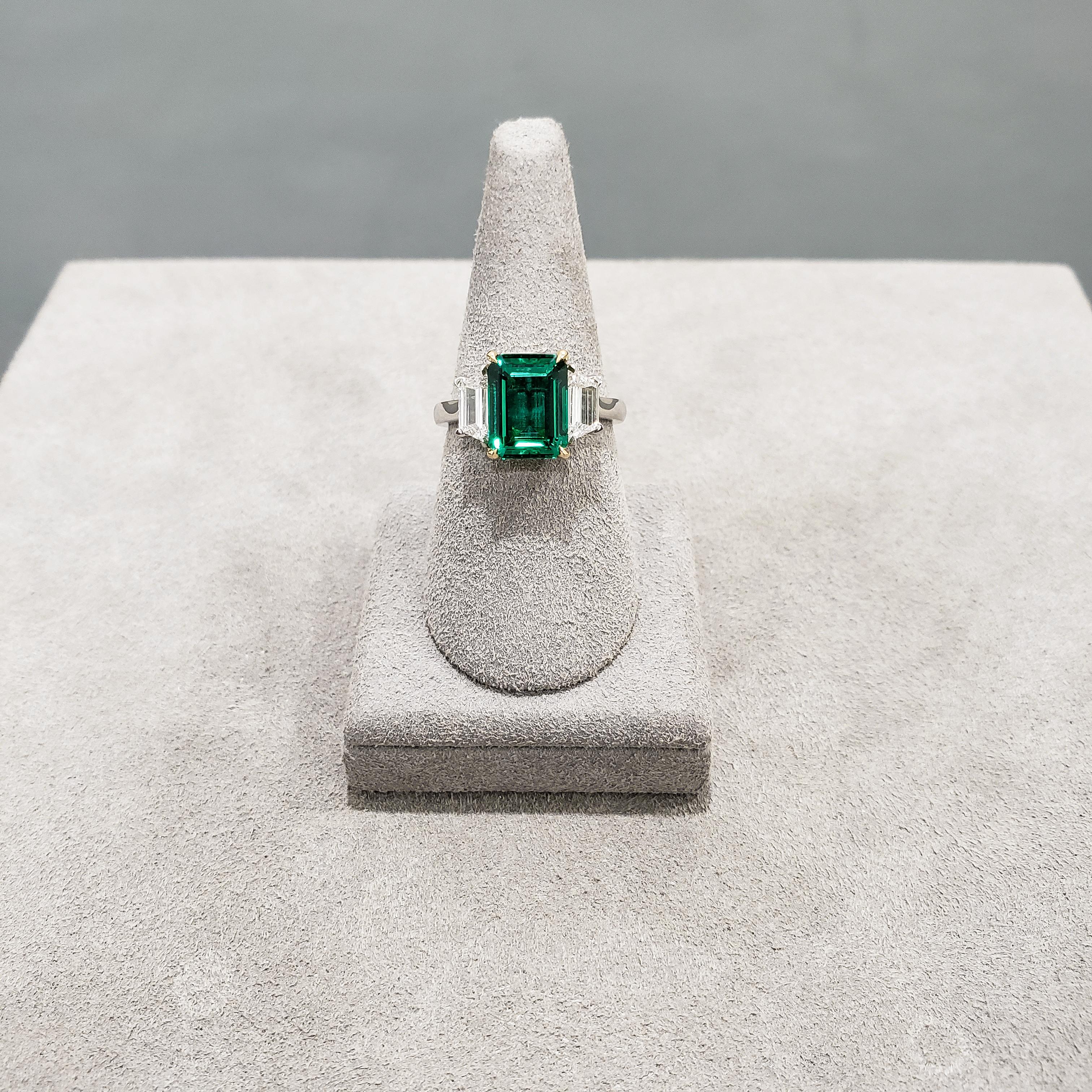 Modern Roman Malakov, No Oil Green Emerald Diamond Platinum Three-Stone Ring