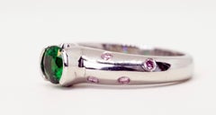 AGL Certified Green Tsavorite 0.89 Carat and Pink Diamonds Ring