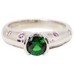 AGL Certified Green Tsavorite 0.89 Carat and Pink Diamonds Ring