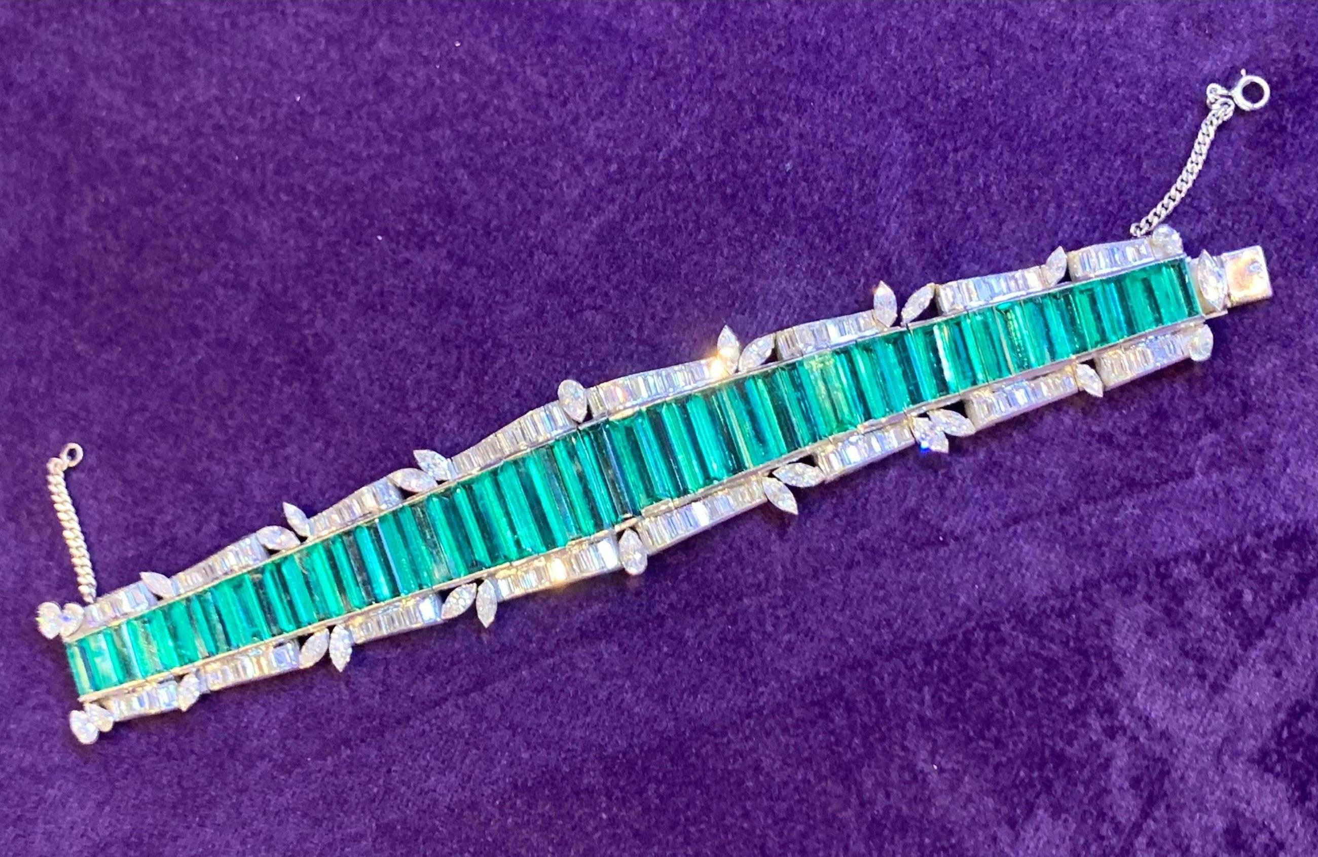 AGL Certified Colombian Emerald Bracelet In Excellent Condition For Sale In New York, NY