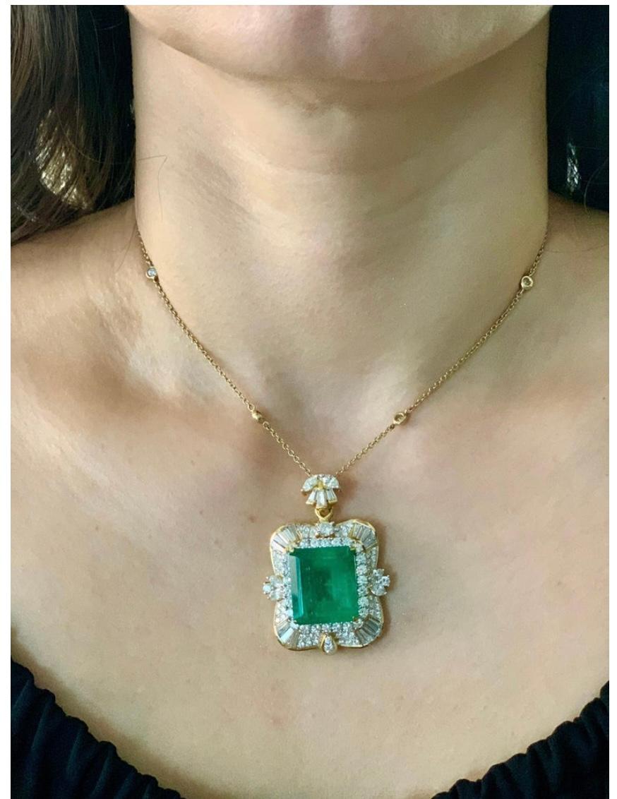 AGL Certified Minor 23.84 Ct Colombian Emerald & Diamond Pendent/Necklace Estate 2