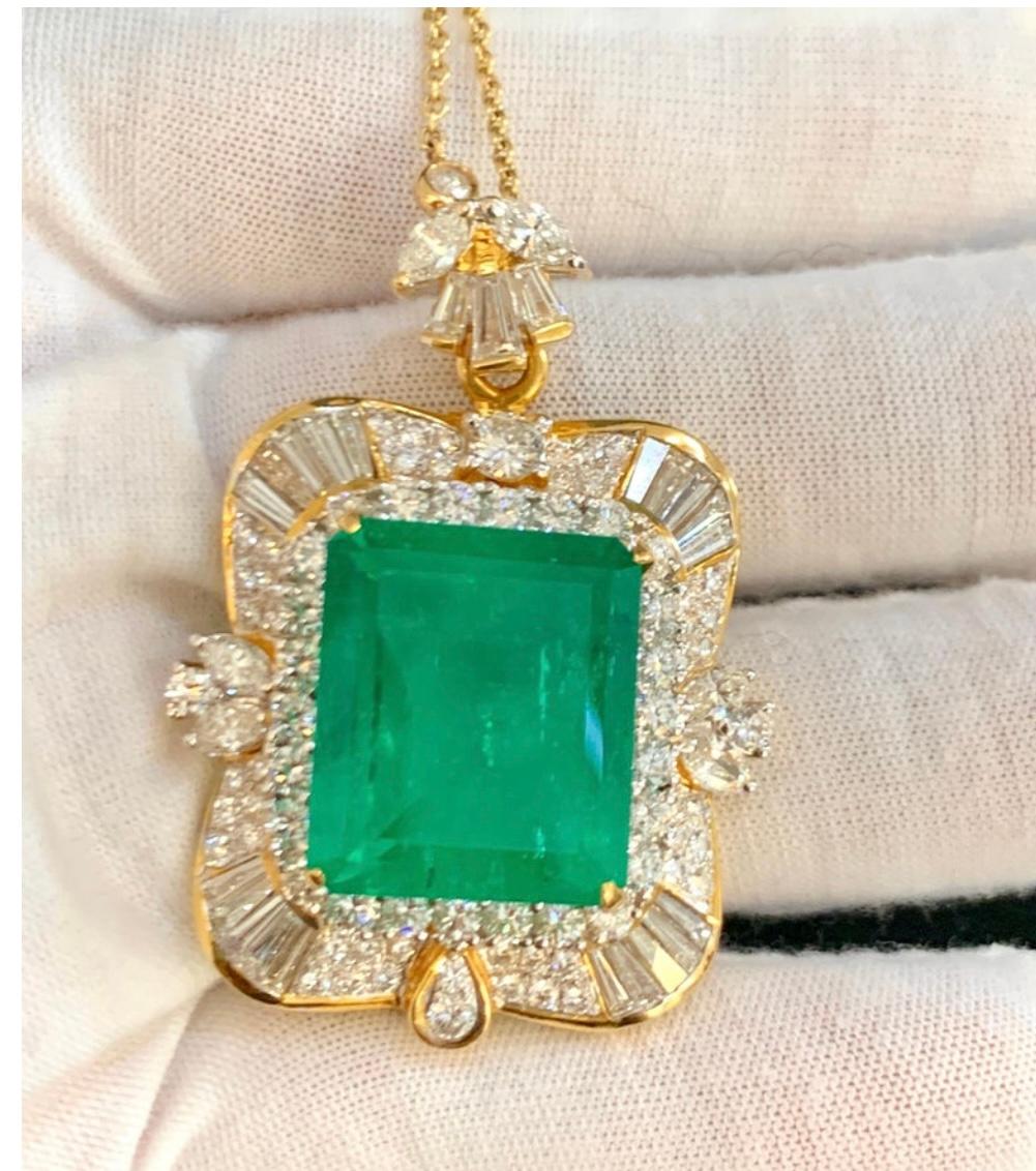 AGL Certified Minor 23.84 Ct Colombian Emerald & Diamond Pendent/Necklace Estate 3