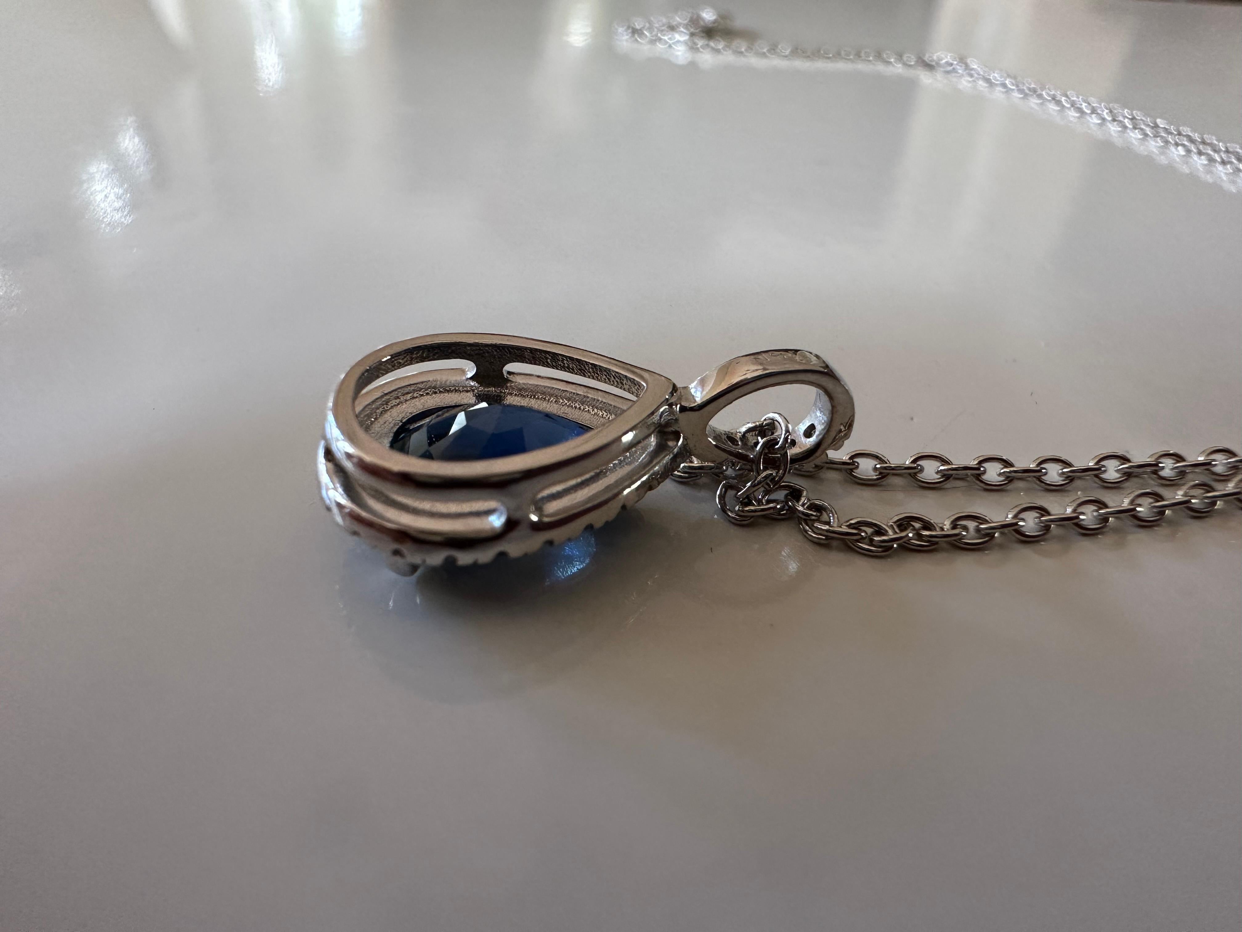 AGL Certified Natural Blue Sapphire and Diamond Halo Pendant Necklace  In New Condition For Sale In Denver, CO