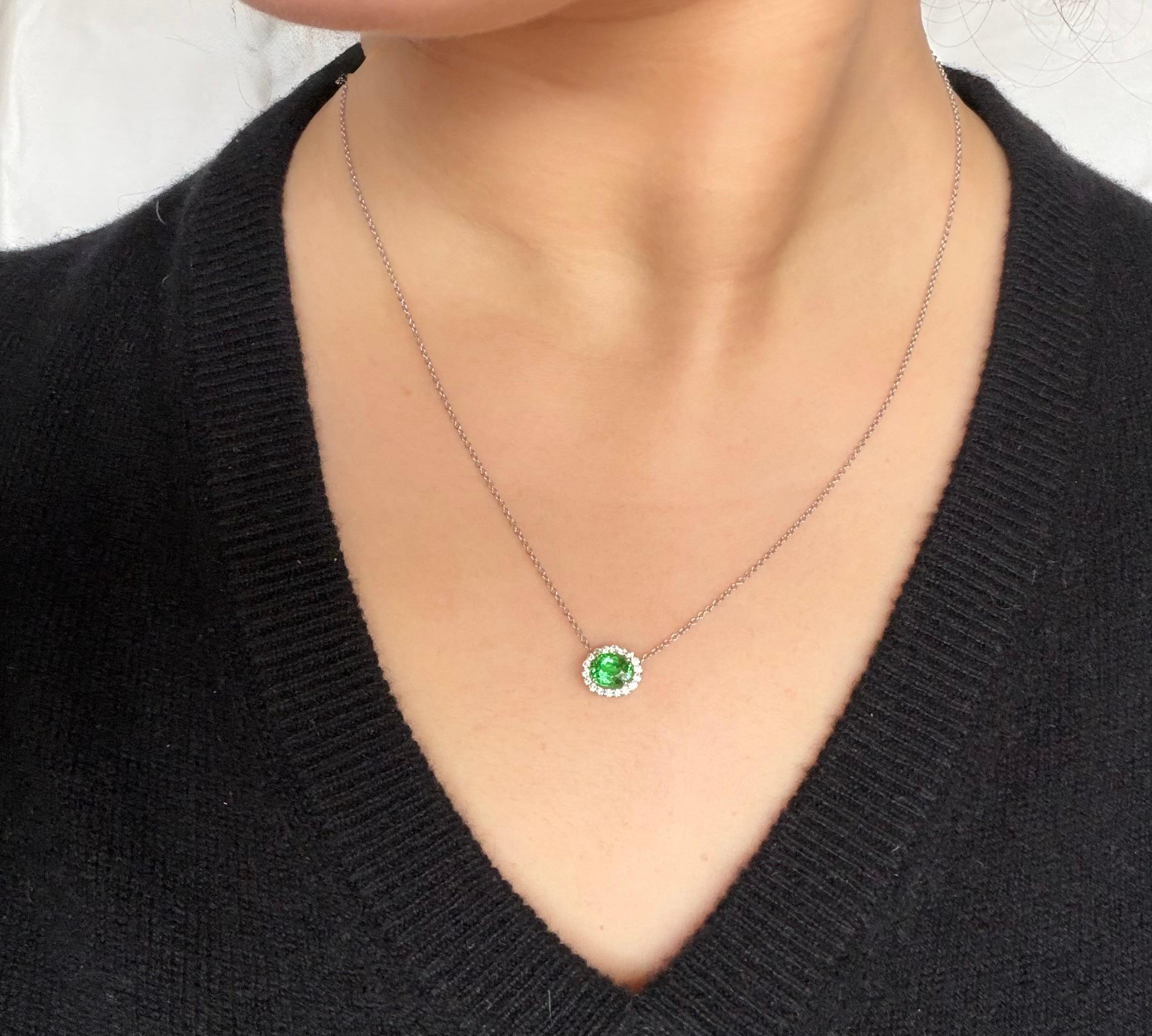 Collana con ciondolo a raggiera di diamanti e Paraiba verde naturale certificata AGL in vendita 1