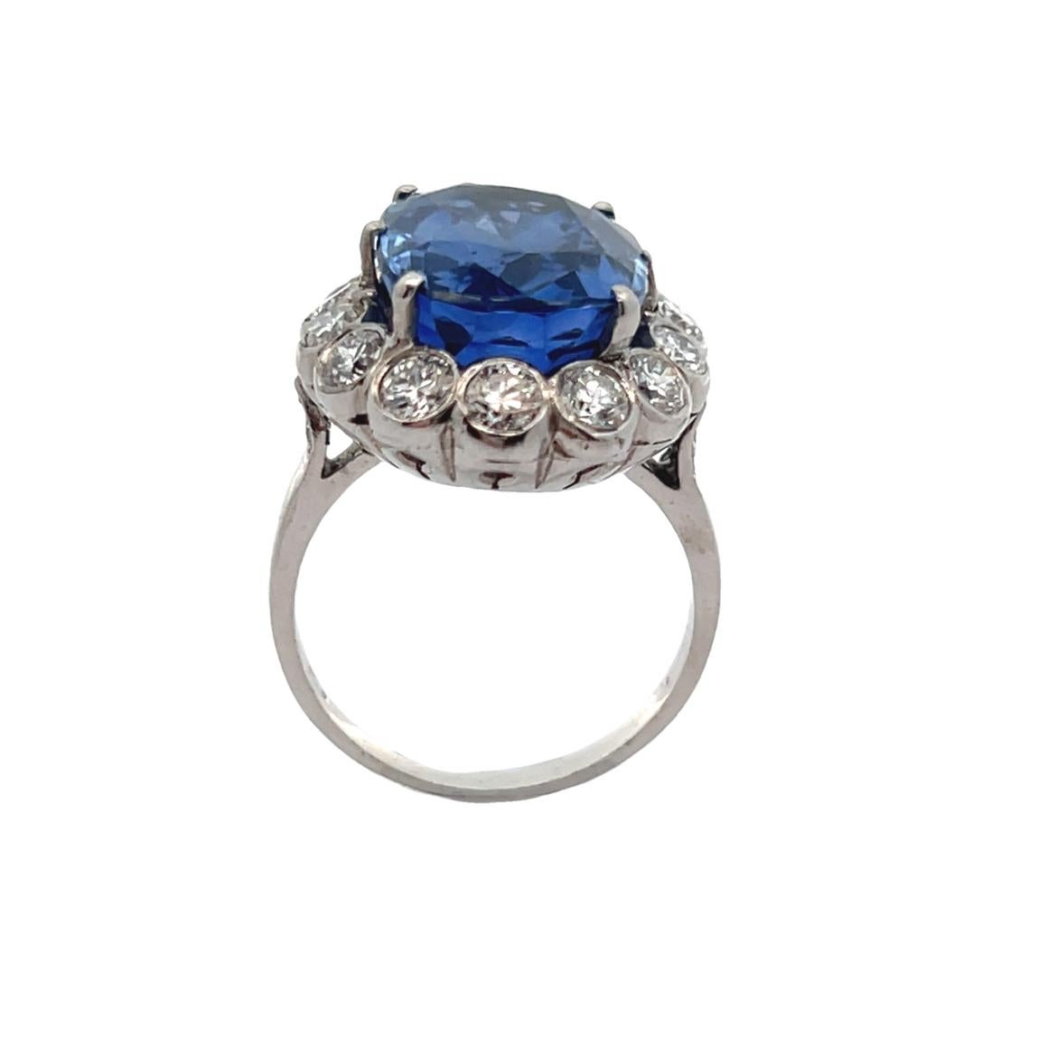 AGL Certified Natural Oval Sapphire and Diamond Ring For Sale 2