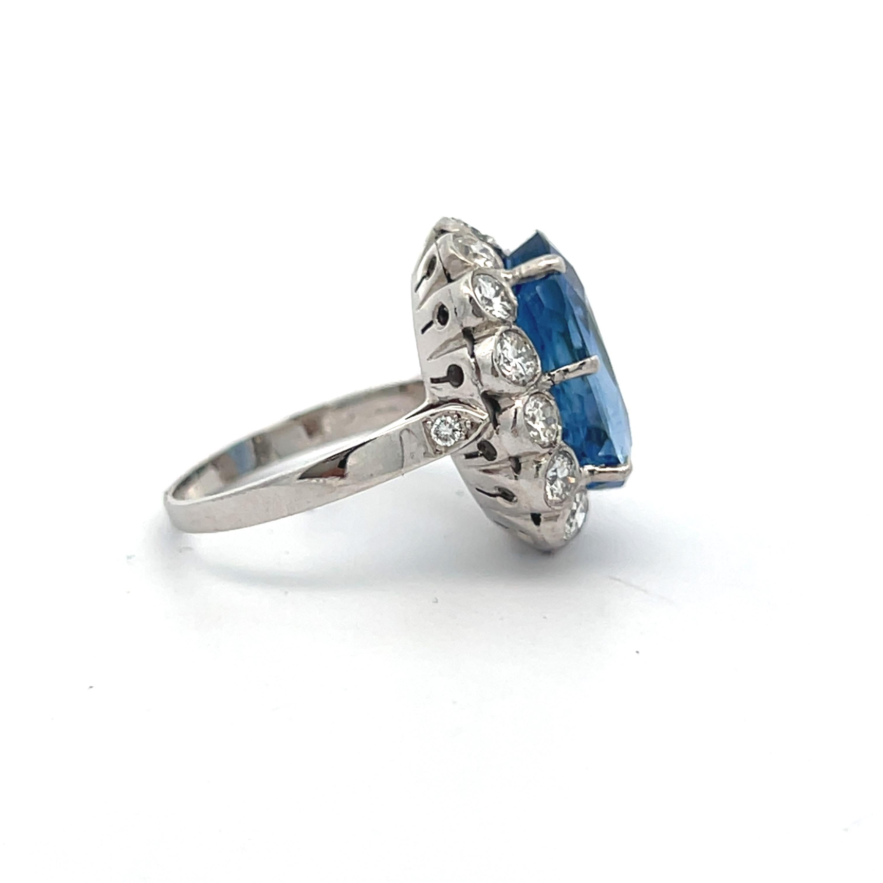 AGL Certified Natural Oval Sapphire and Diamond Ring For Sale 3