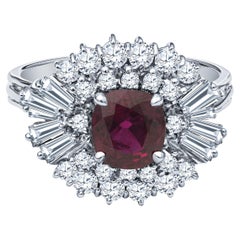 Ring mit AGL-zertifiziertem Rubin und Diamant