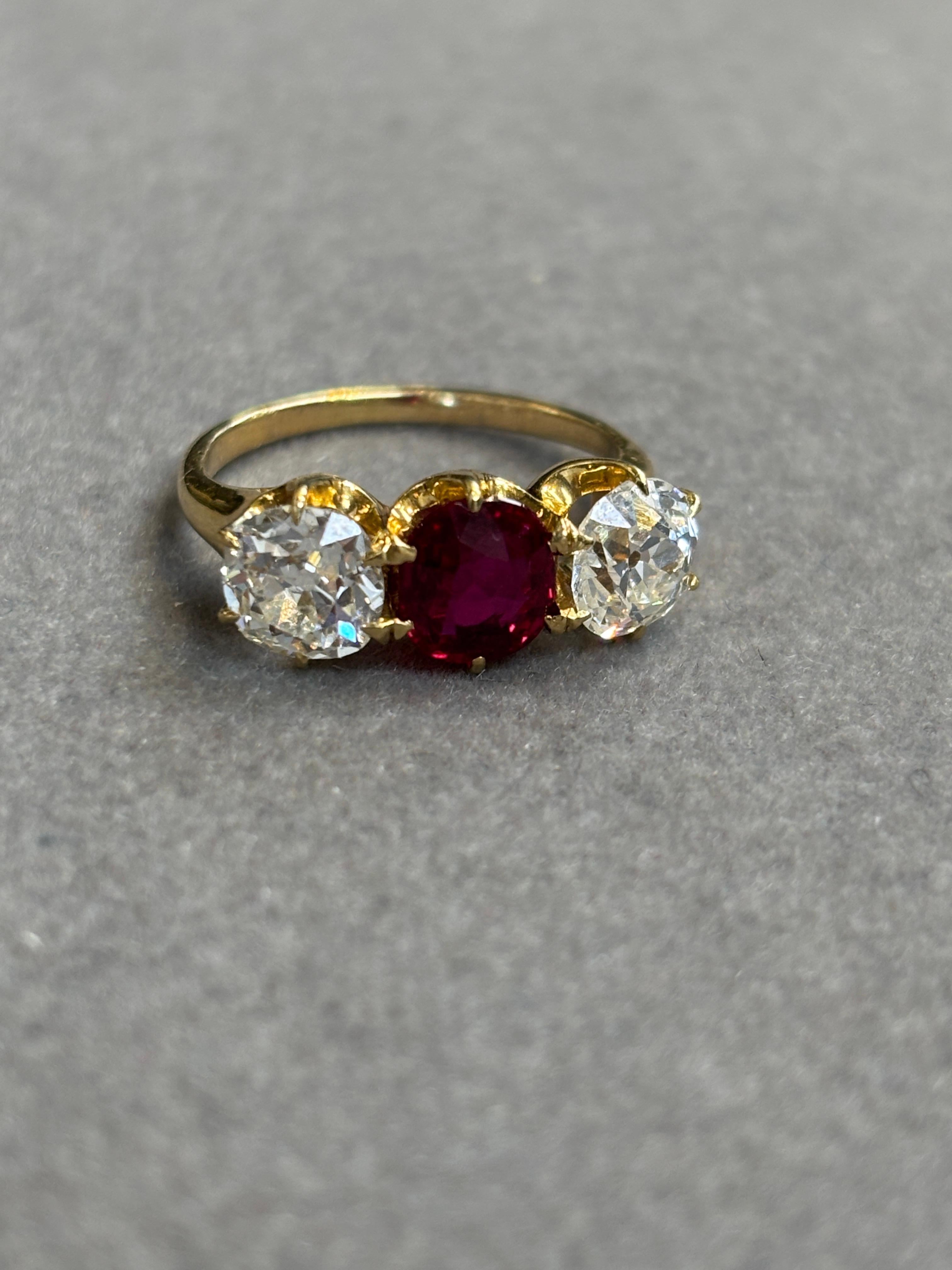 AGL-zertifizierter Diamantring mit Rubin und alter Mine Damen im Angebot