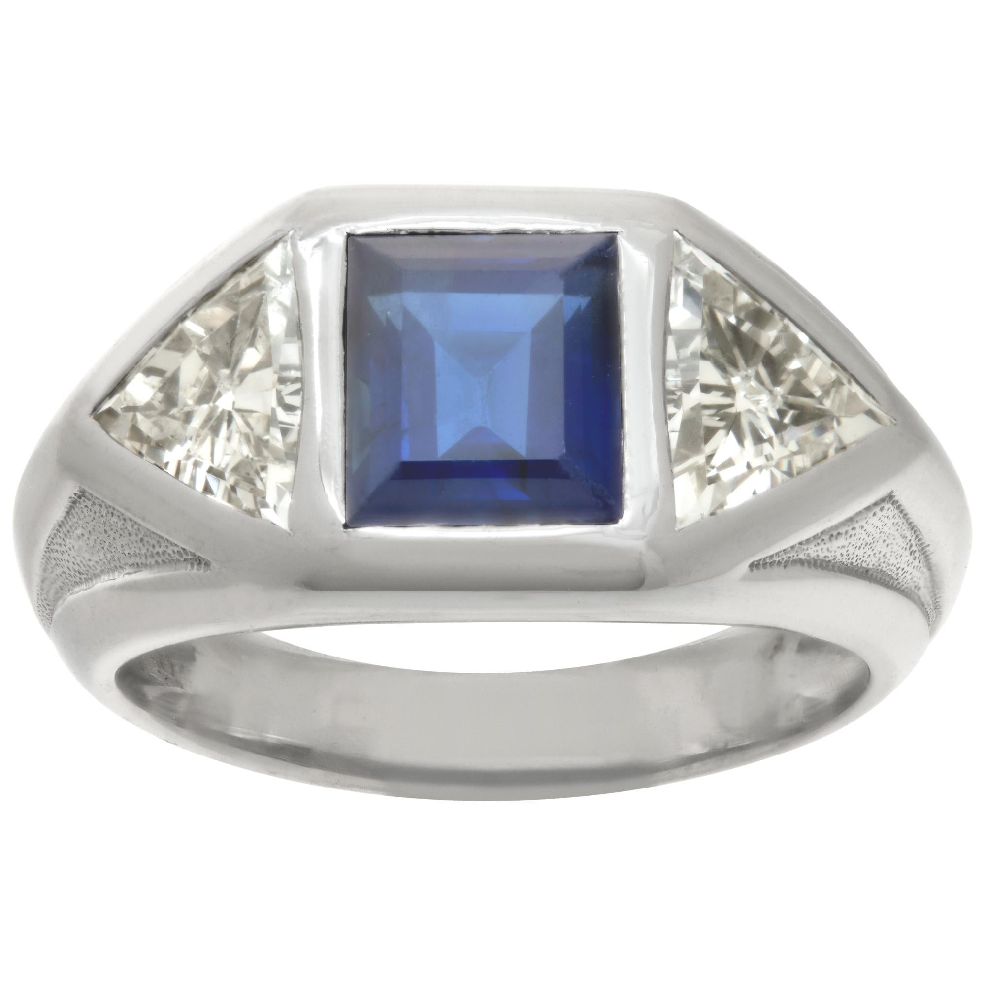 Anello con zaffiro e diamante certificato AGL in platino. Lo zaffiro thailandese centrale è di oltre 2 carati, non è stato sottoposto a trattamenti termici e non ha subito miglioramenti di chiarezza, il che rende questo zaffiro eccellente e molto