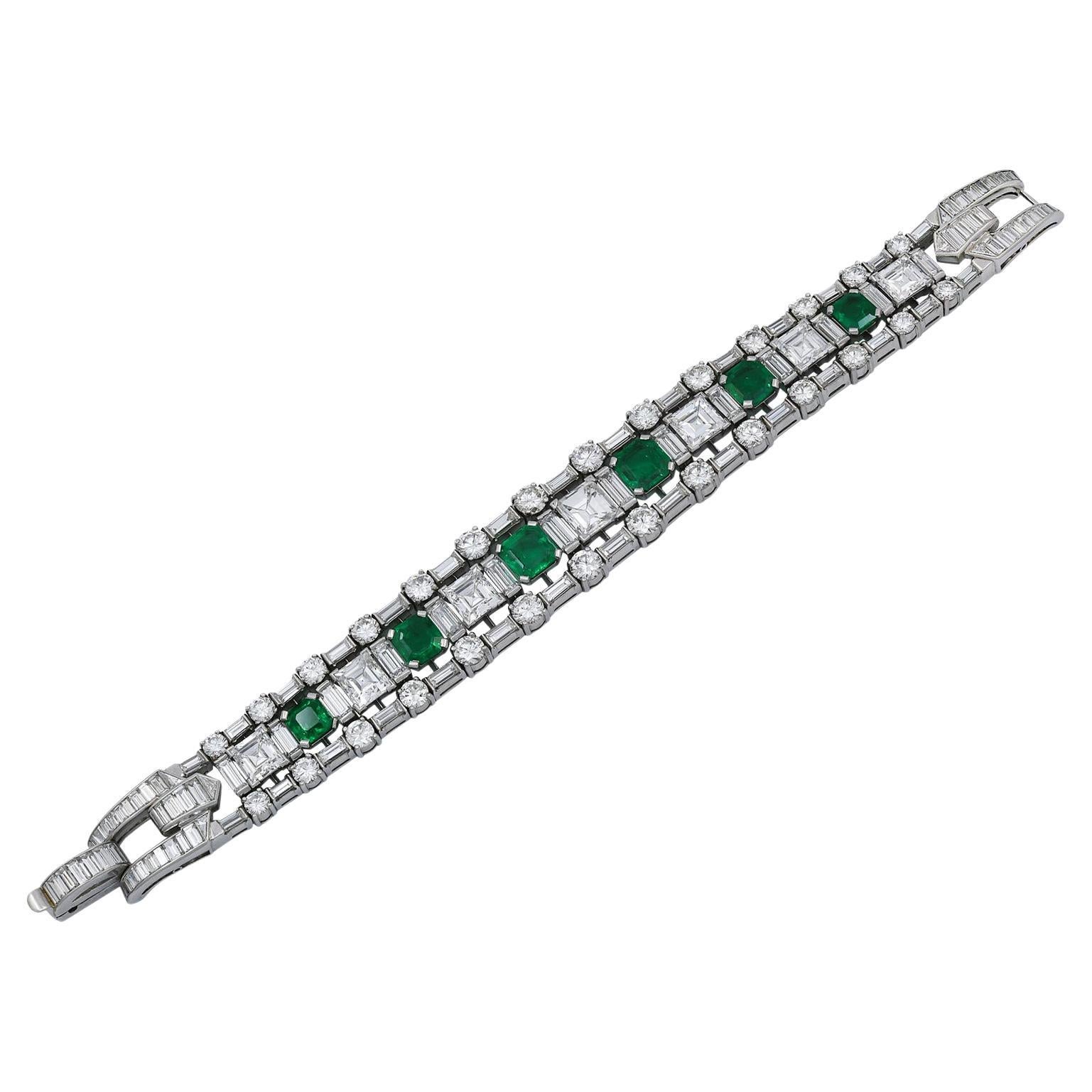 AGL Certified Vintage Colombian Emerald Diamond Bracelet, circa 1950 For Sale