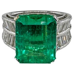 AGL Colombian Green 13.03ctw Emerald & Diamond 18K White Retro Cocktail Ring