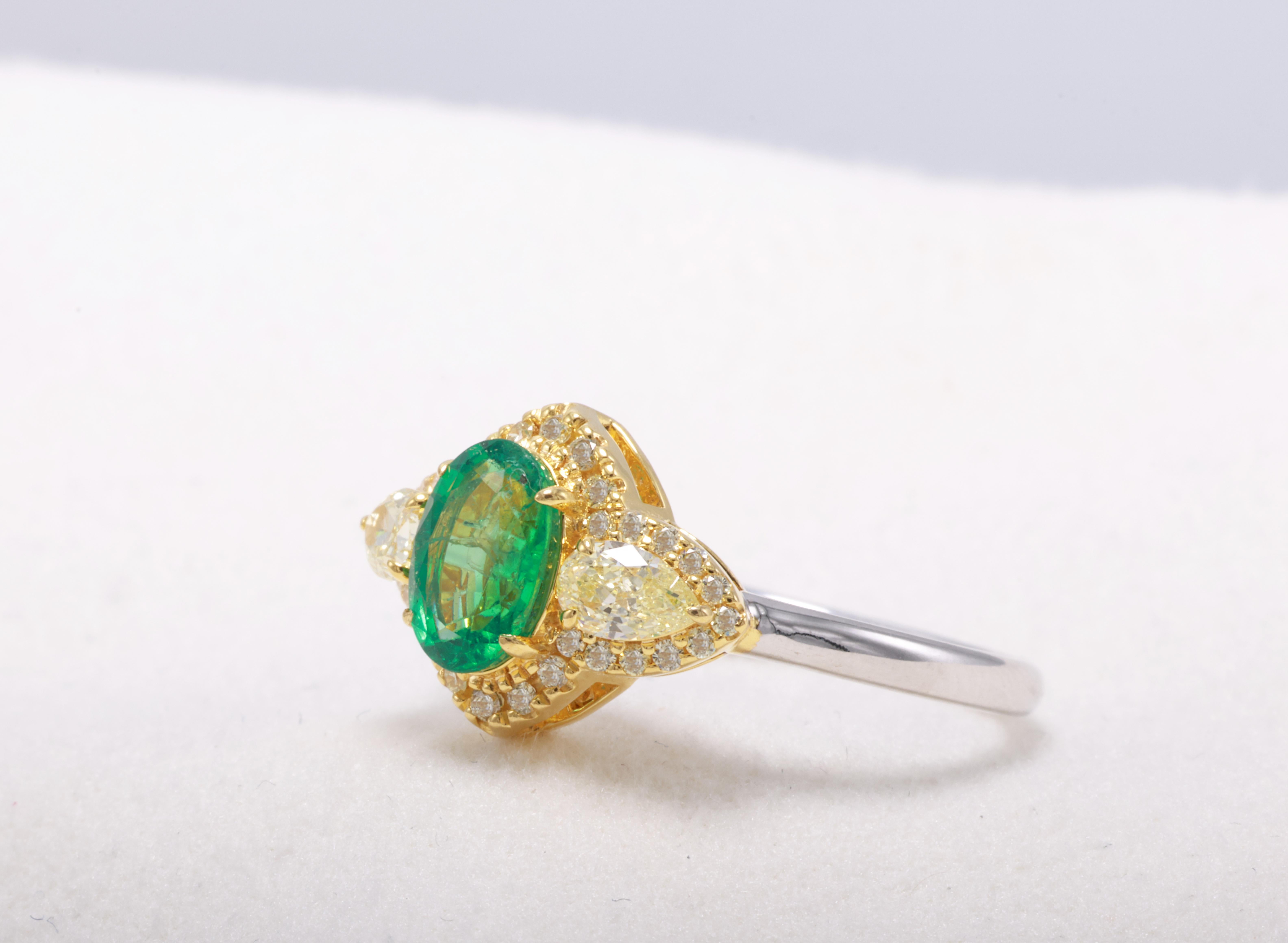 Oval Cut AGL & GFCO Certified 0.823 Carat Diamond Ring For Sale