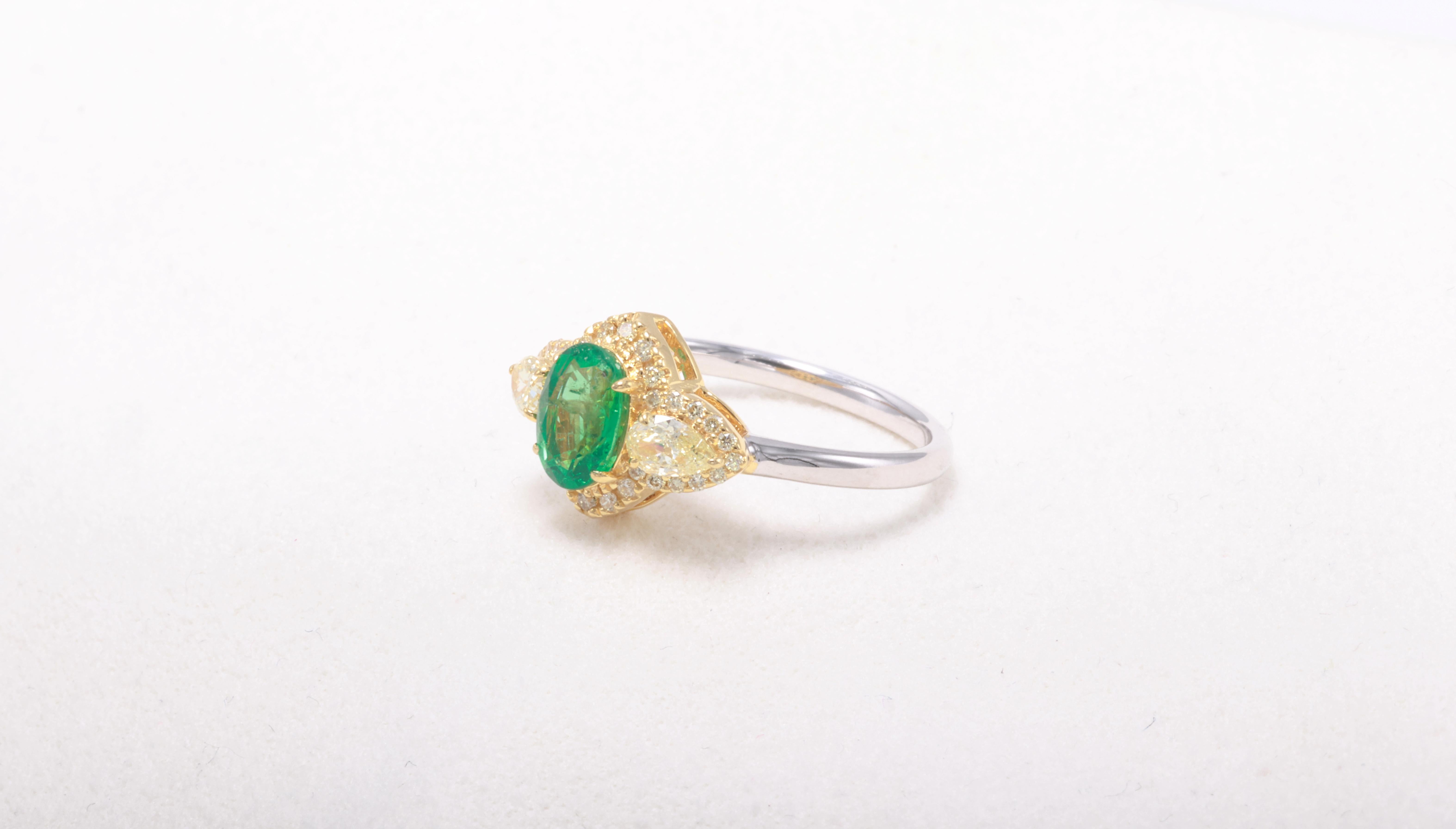 AGL & GFCO Certified 0.823 Carat Diamond Ring In New Condition For Sale In บางรัก, TH