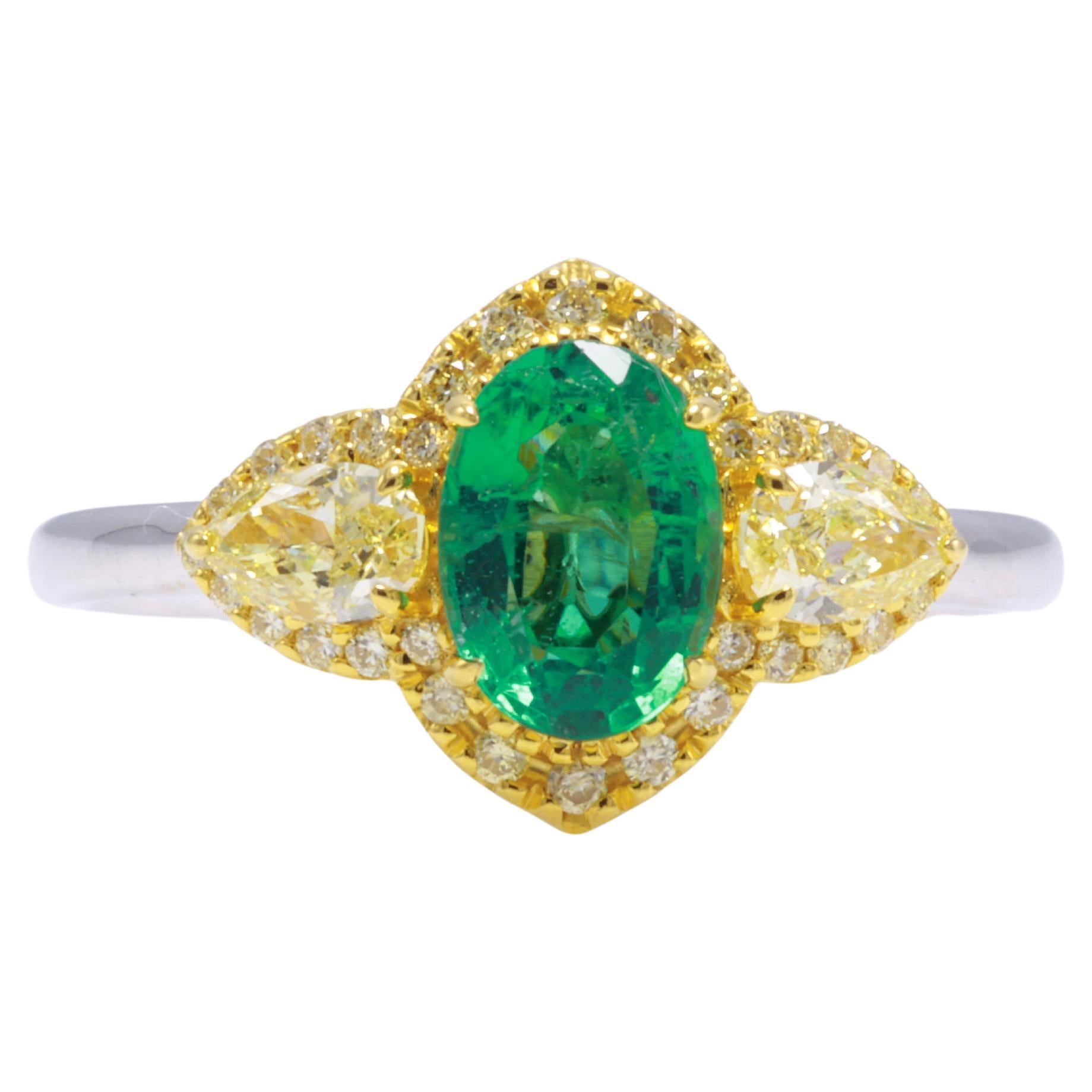 AGL & GFCO Certified 0.823 Carat Diamond Ring For Sale