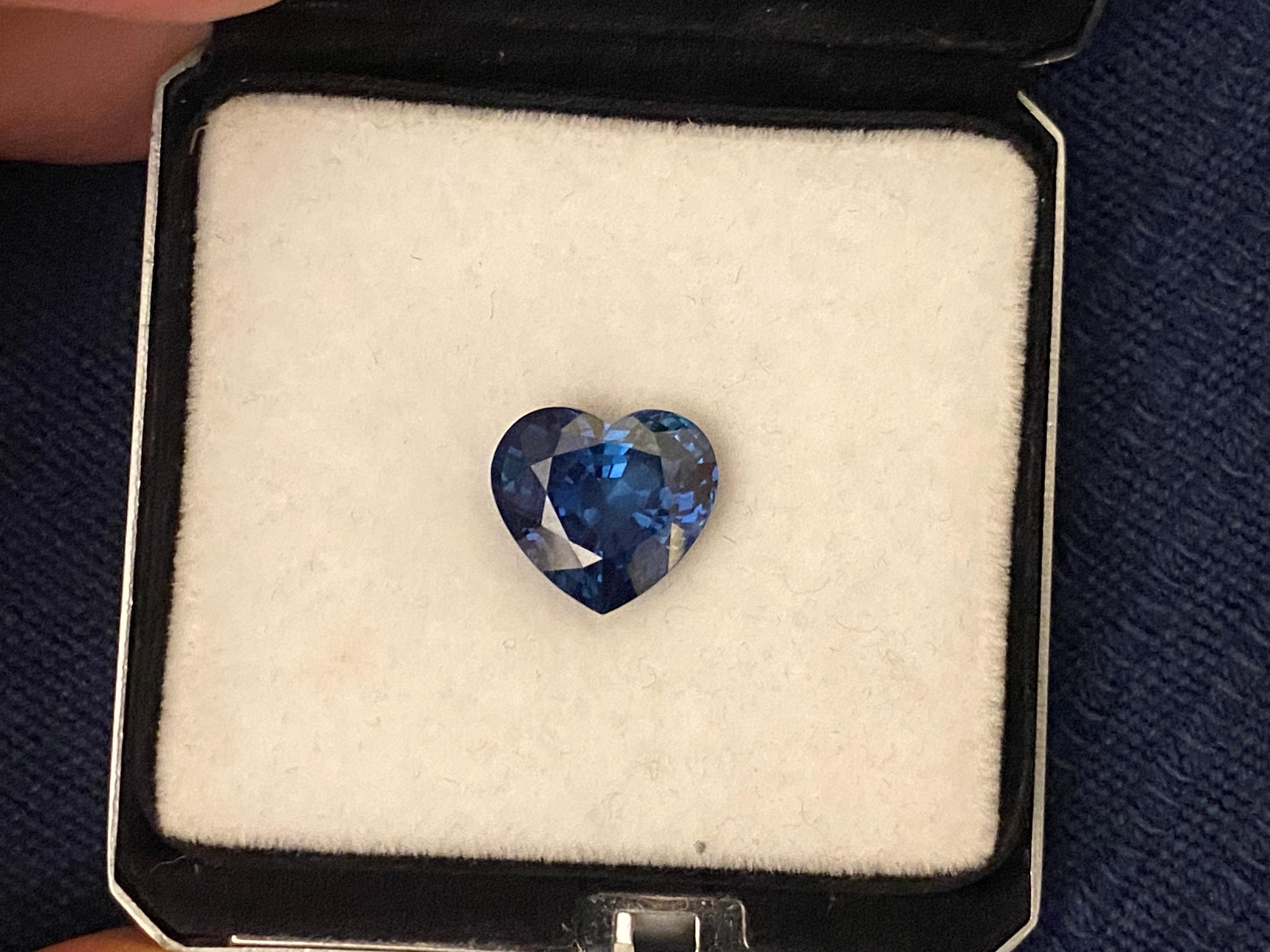 Women's or Men's AGL/GRS Certified 9.99 Carat Unheated Sapphire For Sale
