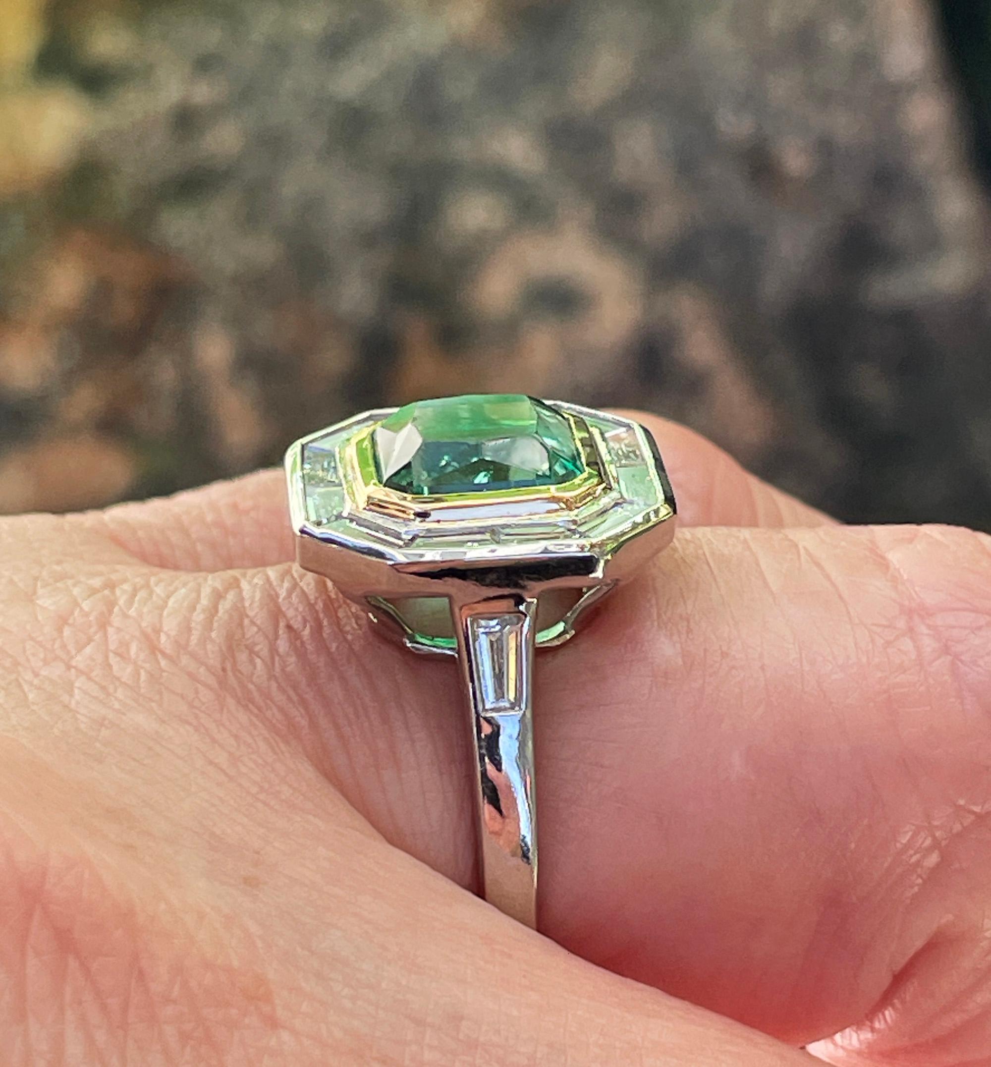  AGL Insignificant VVS 4.66ctw Natural Green Emerald Diamond Platinum 18k Ring For Sale 8