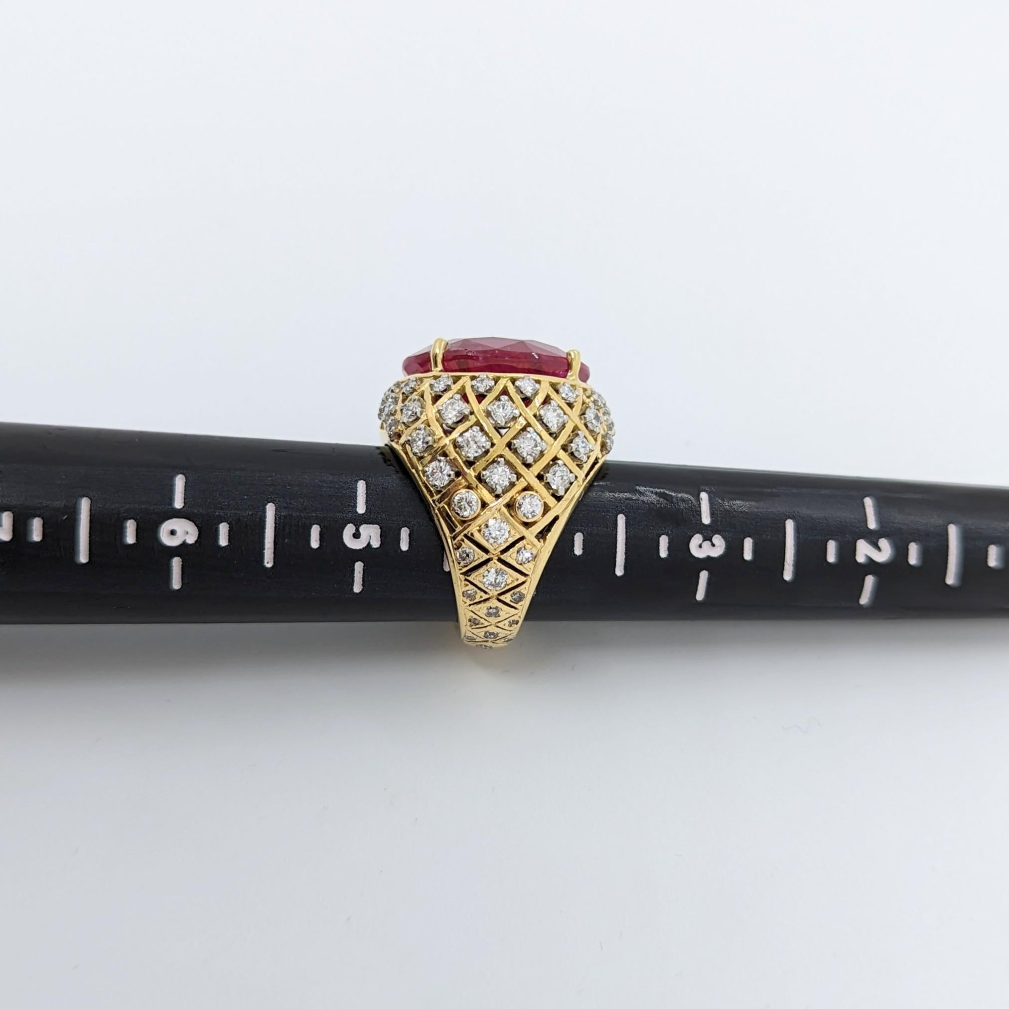 AGL Mozambique Ruby and White Diamond Cocktail Ring in 18k Yellow Gold For Sale 2
