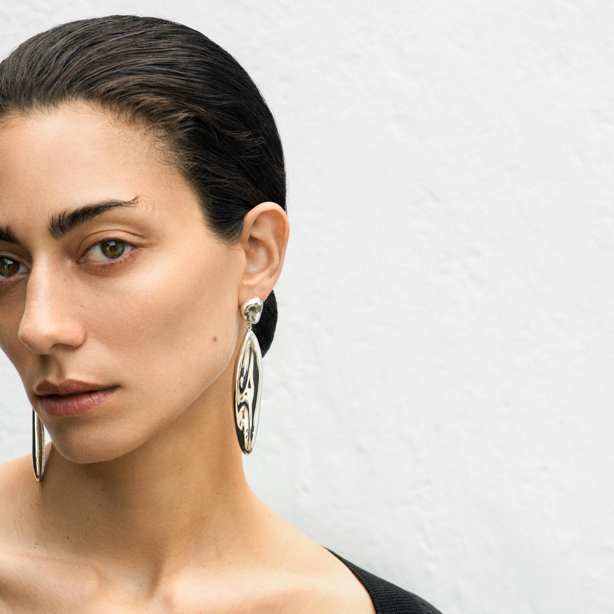 AGMES Long Drop Sterling Silver Statement Earrings.
Sterling Silver posts.
Also available in short version.  Please see other 1stDibs AGMES listings and contact us for more information.
Handmade in New York City.
Inspired by urban landscapes,