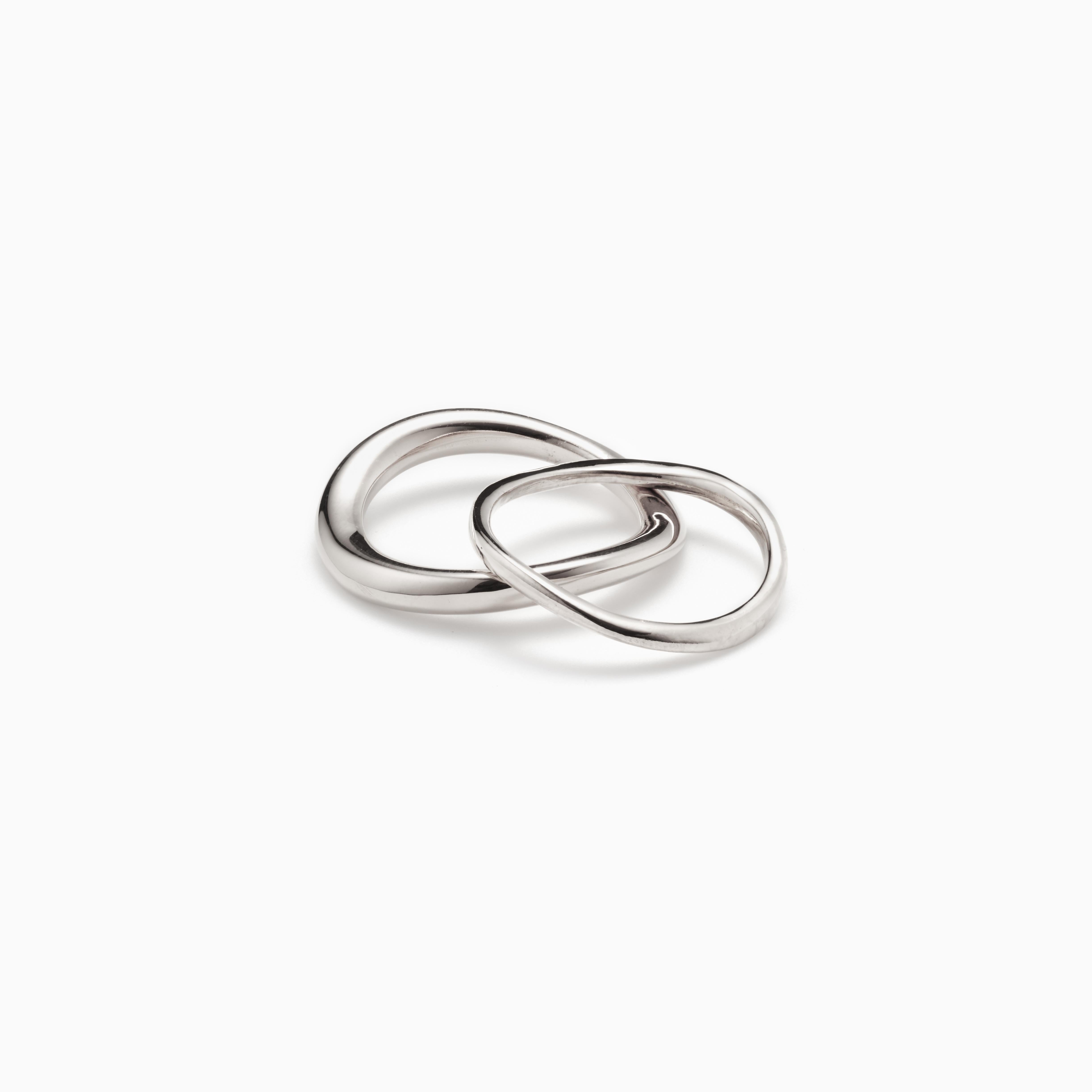 For Sale:  AGMES Thin Sterling Silver Astrid Sculptural Ring 3