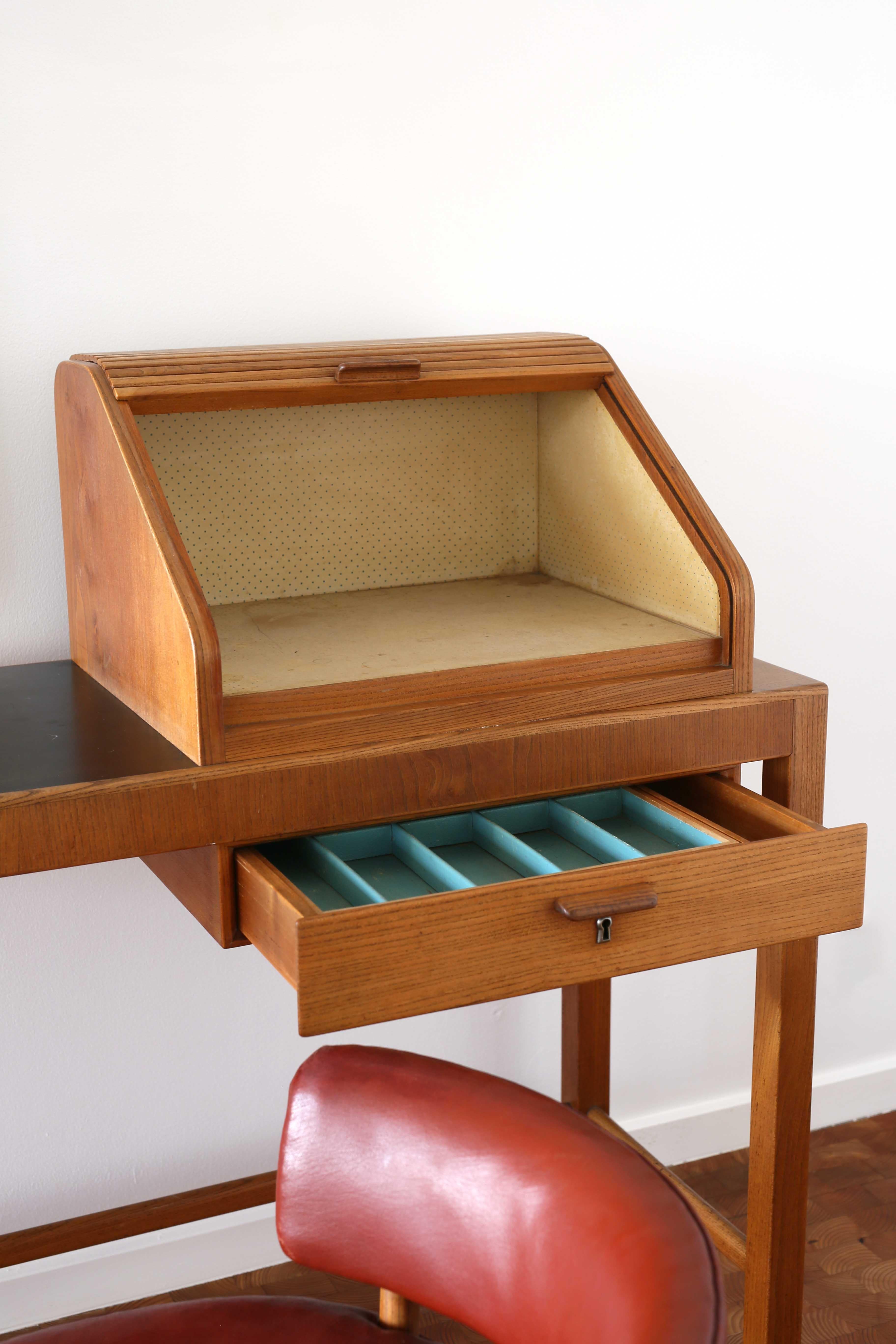 Agner Christoffersen Elm Dressing suite, 1936 In condizioni buone in vendita a Copenhagen, DK