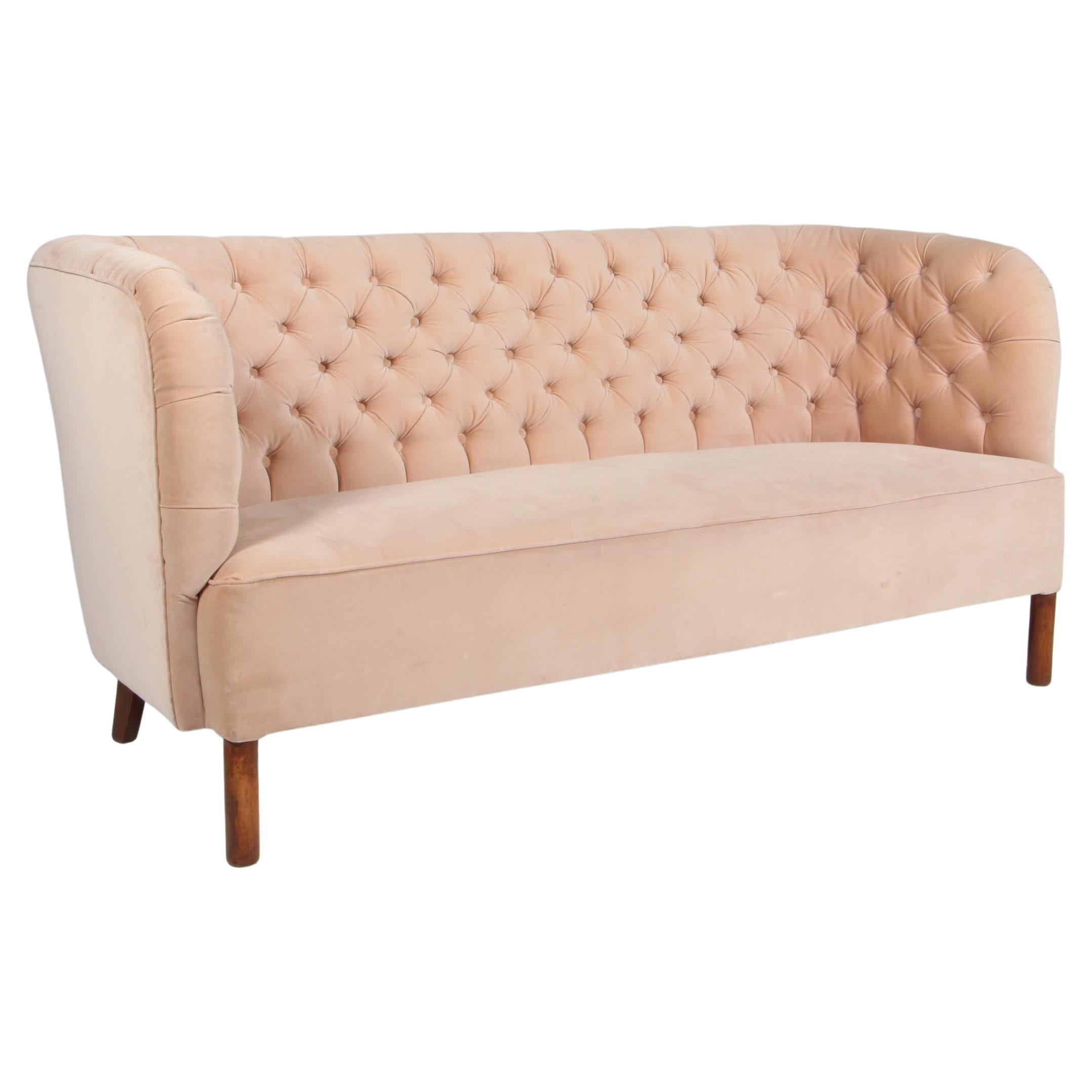 Agner Christoffersen, sofa in rosa velvet, Denmark 1940s For Sale