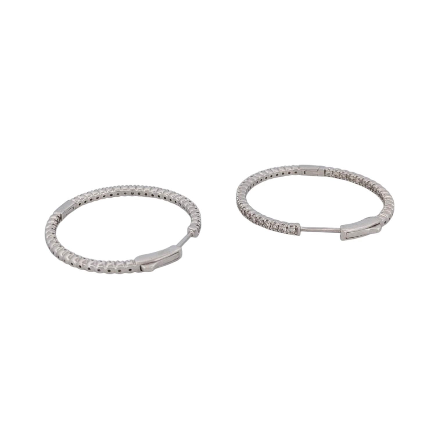 Agnes  Orecchini a cerchio con diamanti in oro bianco 14K  Cerchi Diamond In and Out in vendita 1
