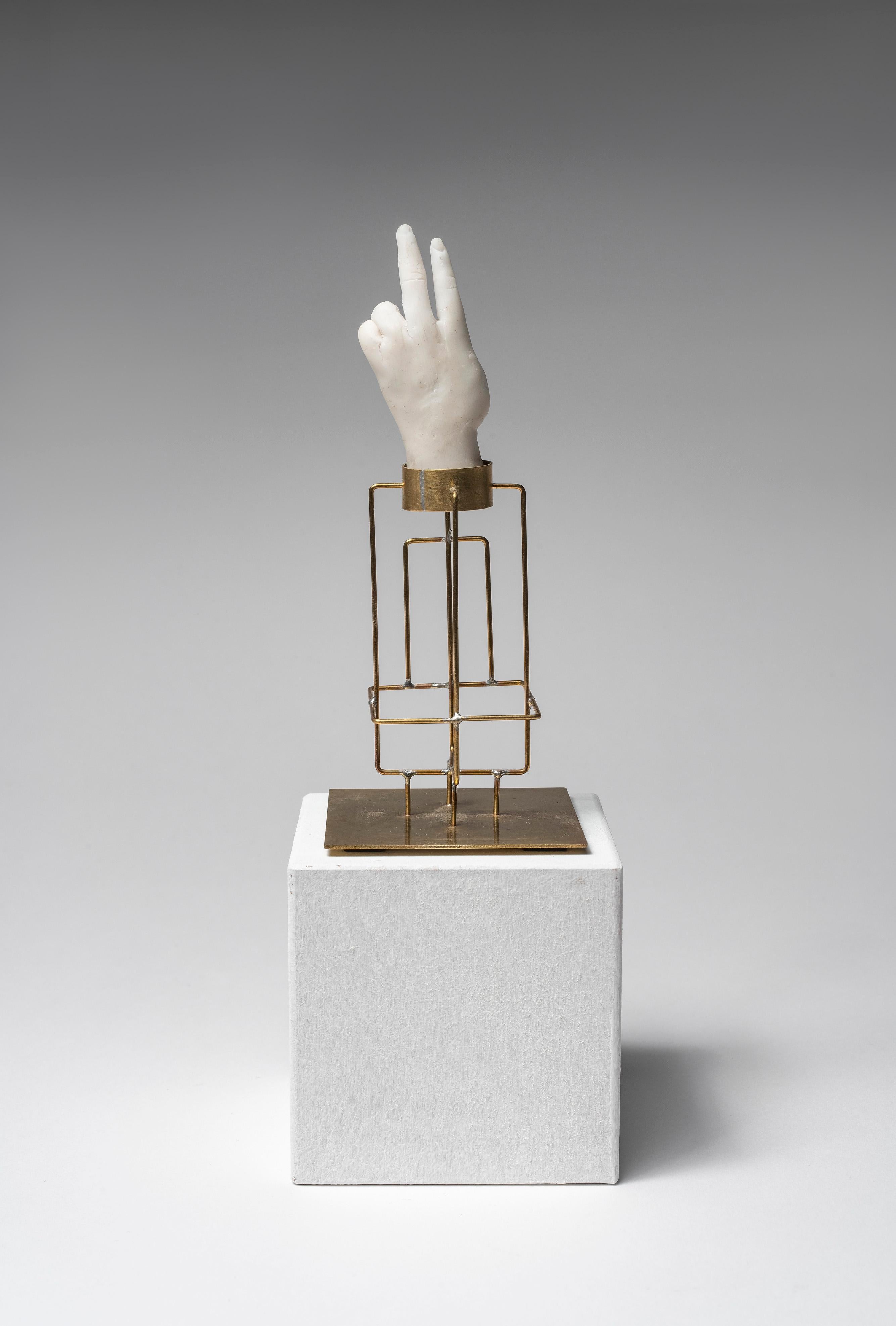 Skulptur von Hand: „Petit Haupt reliquaire 3“ (Zeitgenössisch), Sculpture, von Agnes Baillon & Eric de Dormael
