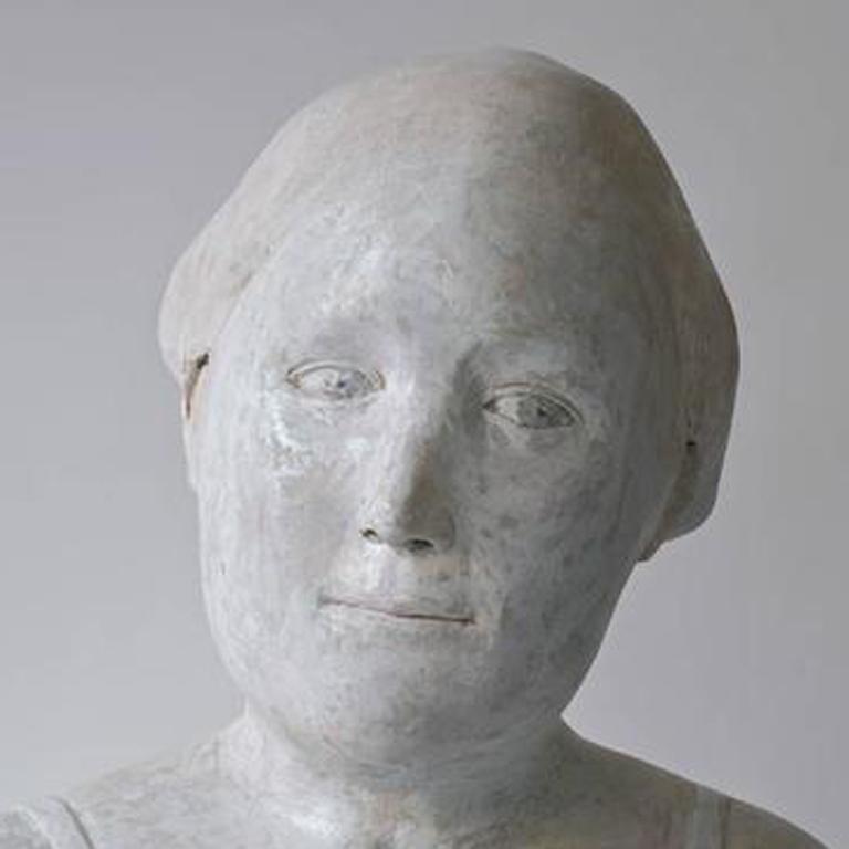 Bernadette fond blanc - Sculpture by Agnes Baillon