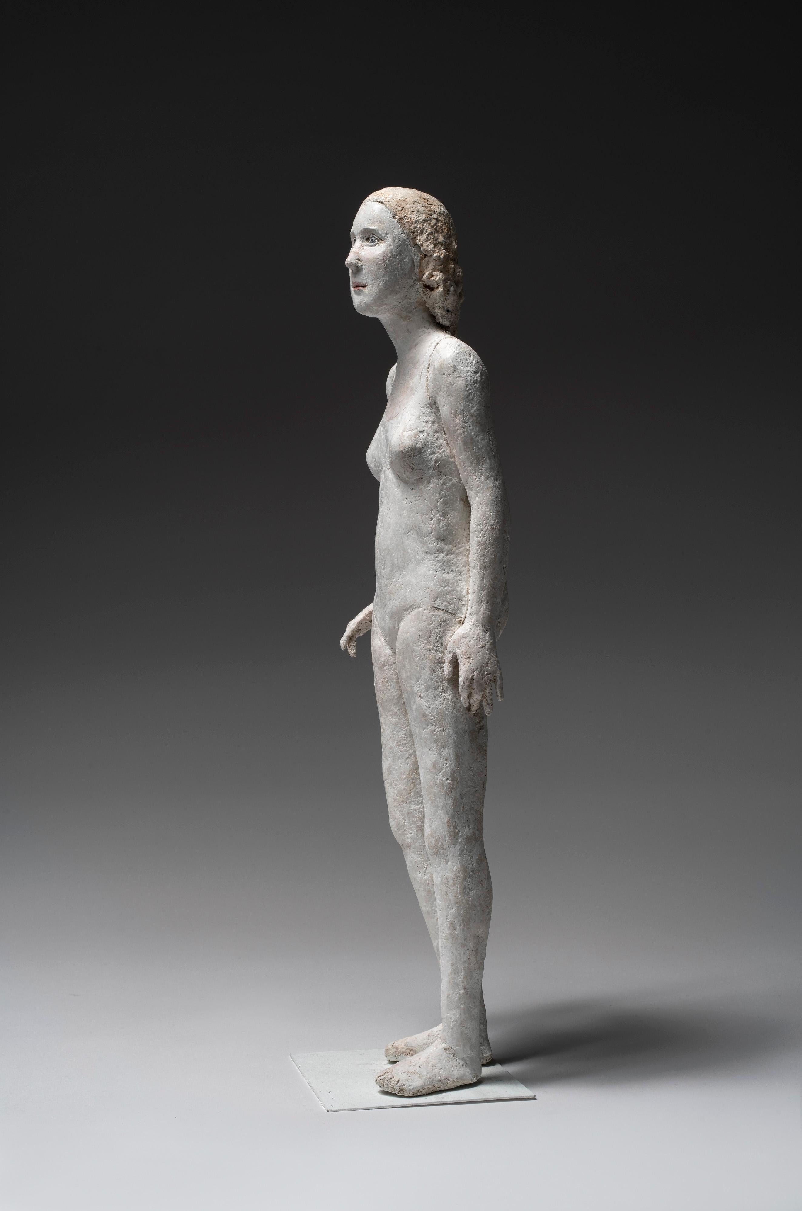Female standing figure: 'la pose de nageuse' - Sculpture by Agnes Baillon
