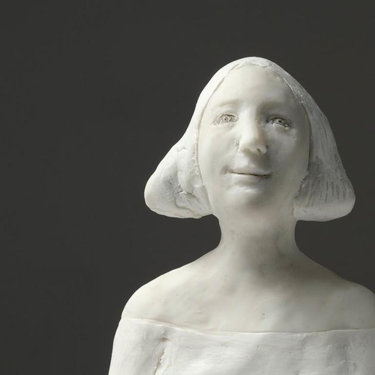 Mademoiselle - Sculpture by Agnes Baillon